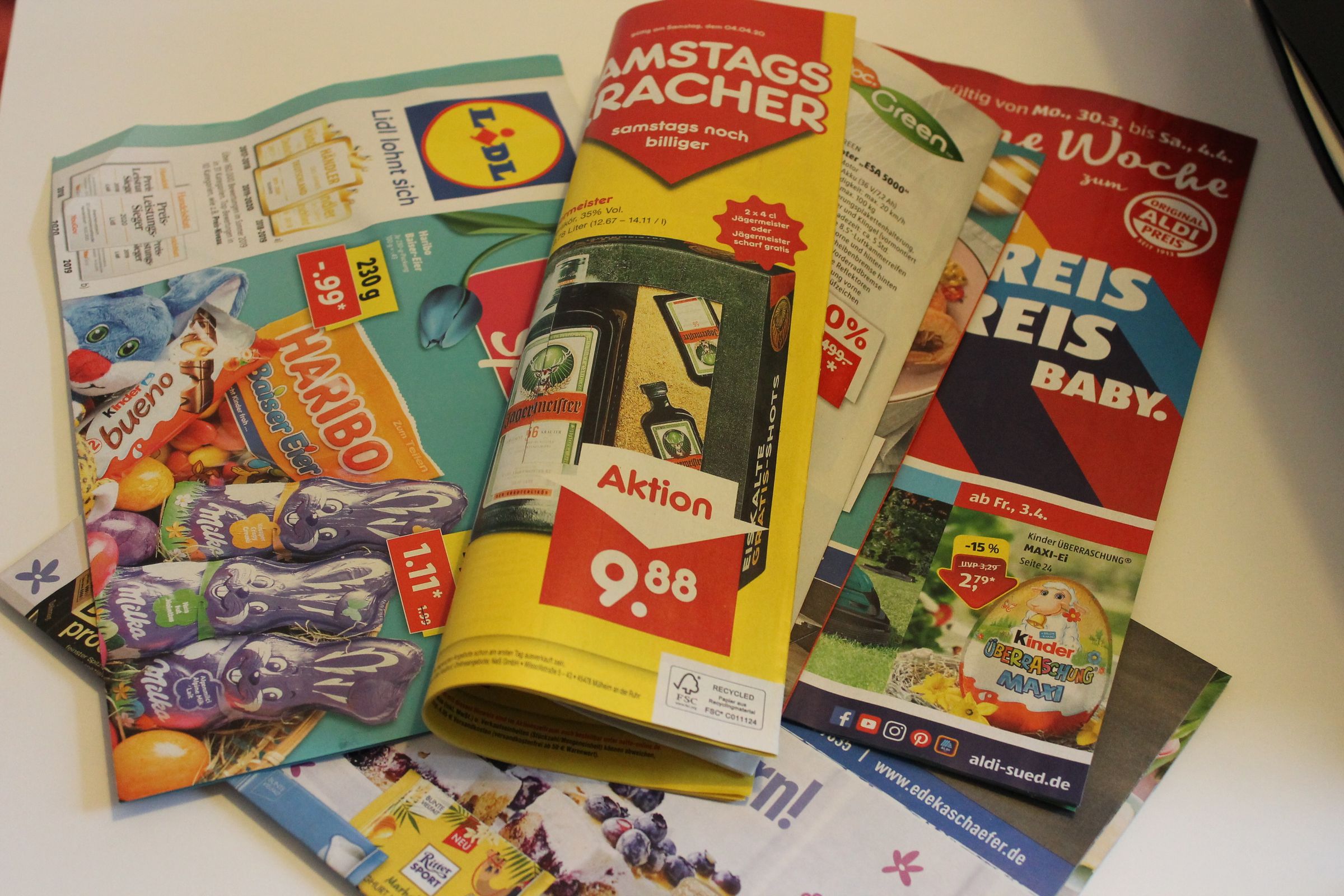 rolled-paper-clock-4-steps-instructables