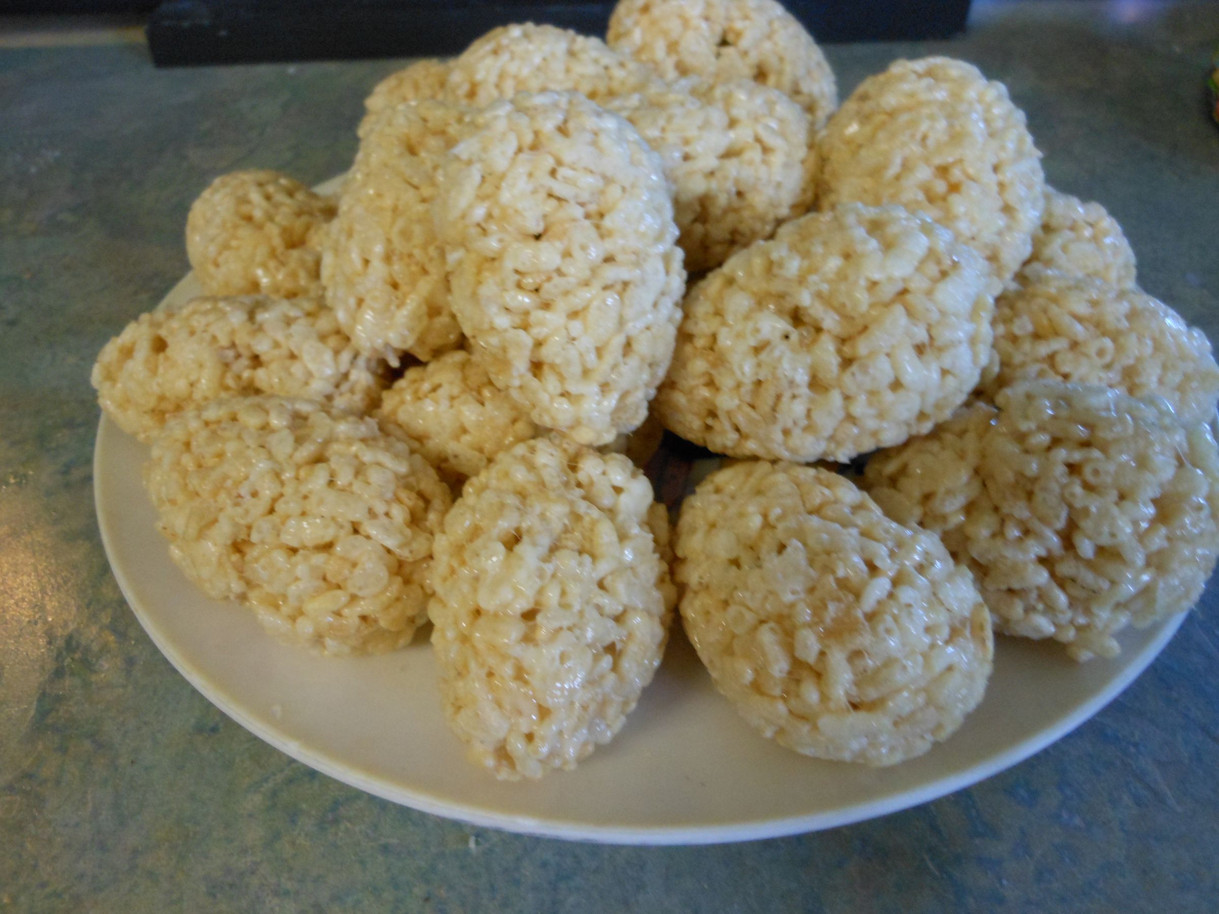Hollow Crispy Rice Eggs