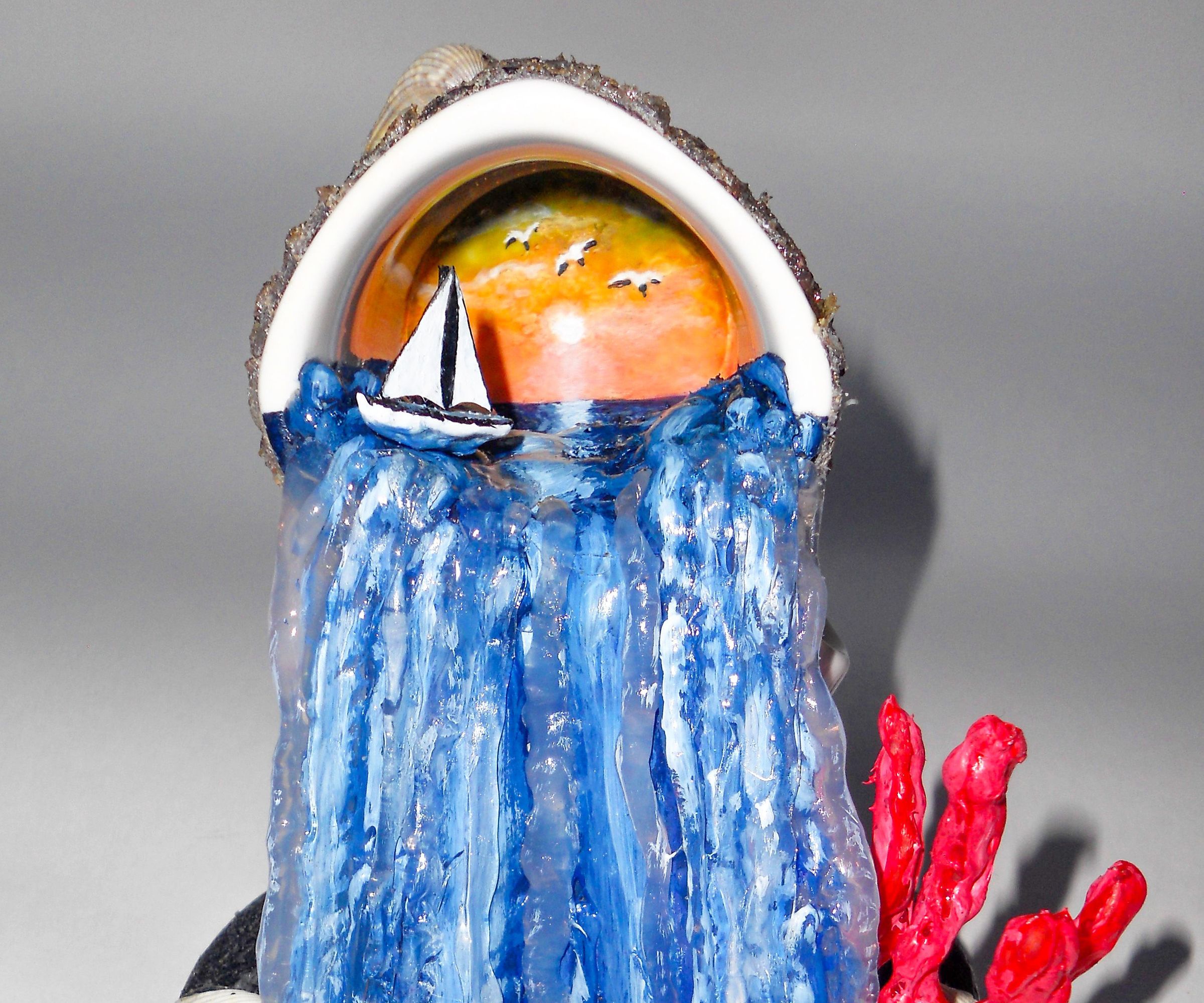 Flying Cup / Sea in a Cup