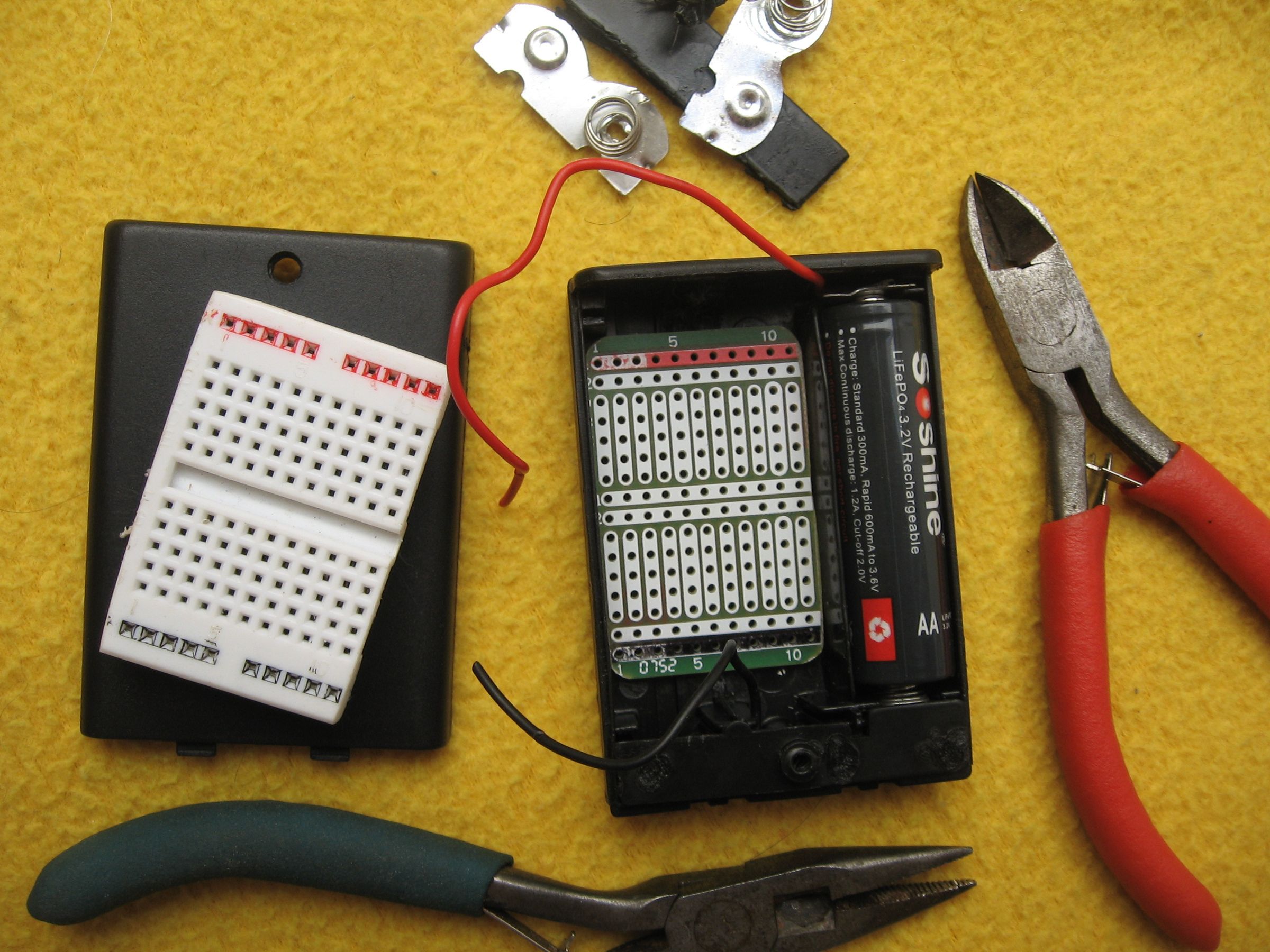 LiFePO4 (3.2V) Project, Within a 3 X AA Battery Holder!