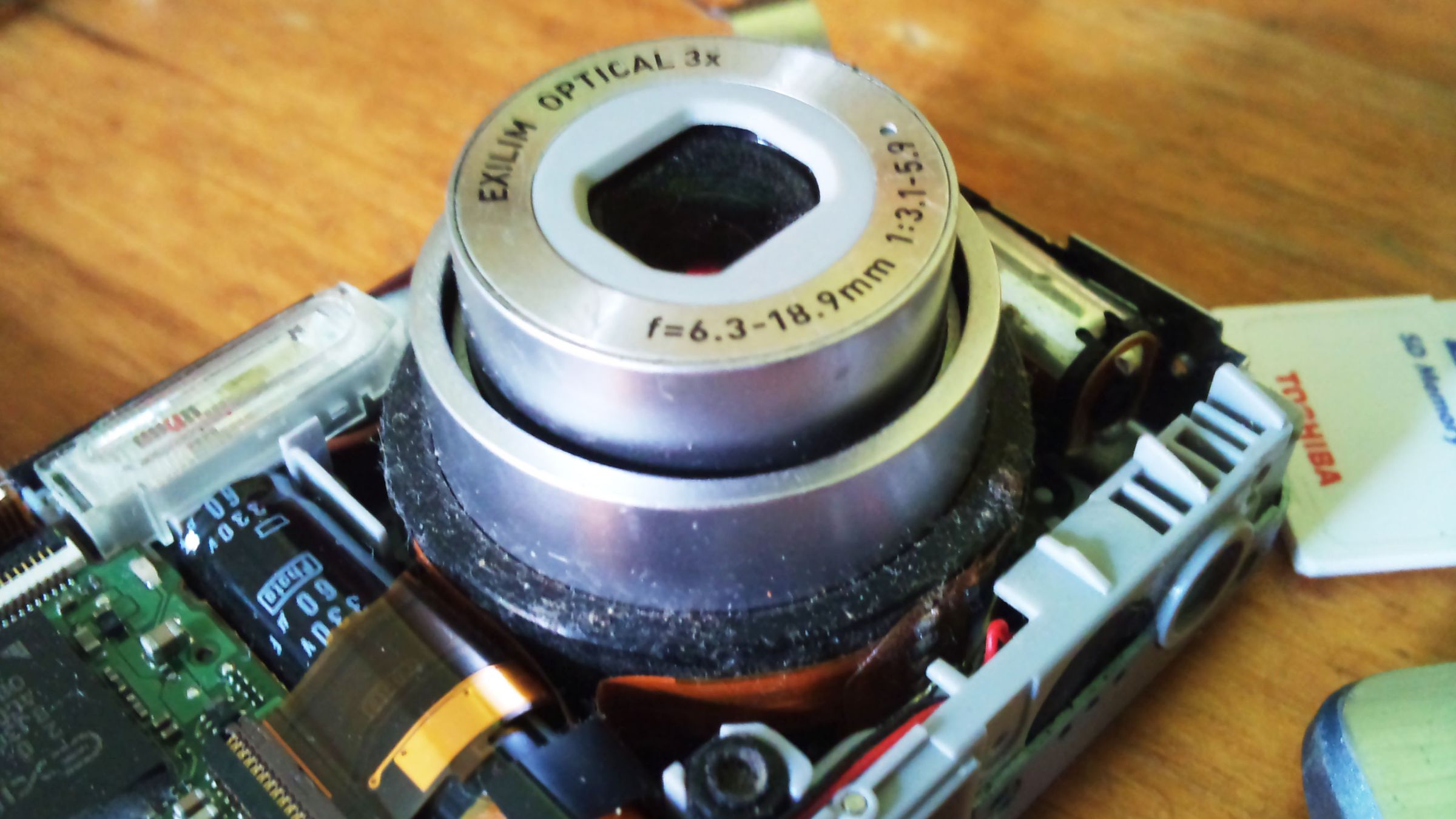 Fixing Dropped Compact Cameras