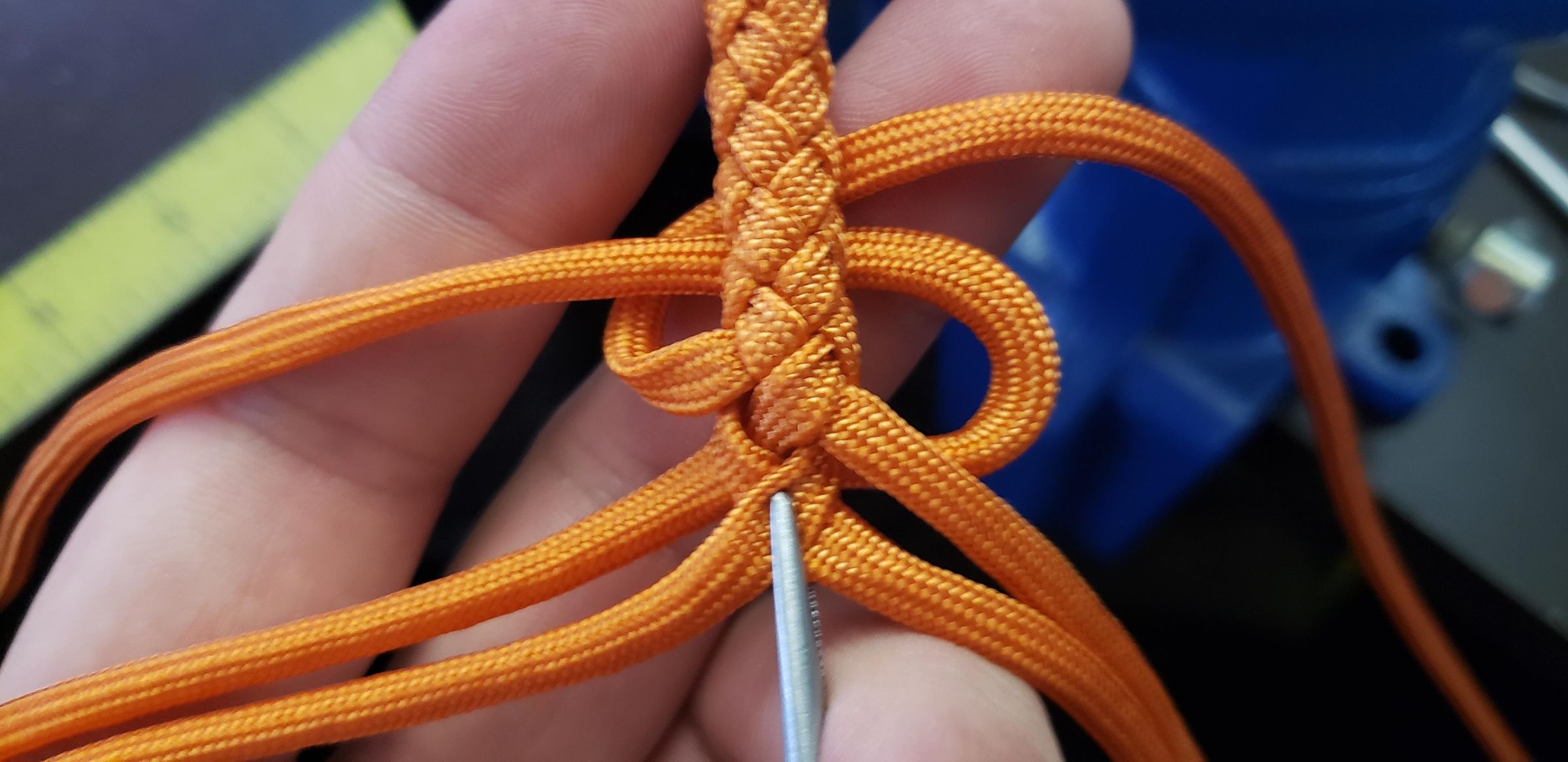 3 Tailed 24 Plait Paracord Bullwhip : 7 Steps - Instructables