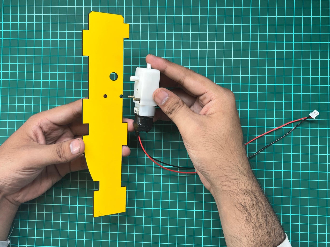 Obstacle Avoiding Robot Car Using Arduino : 12 Steps - Instructables