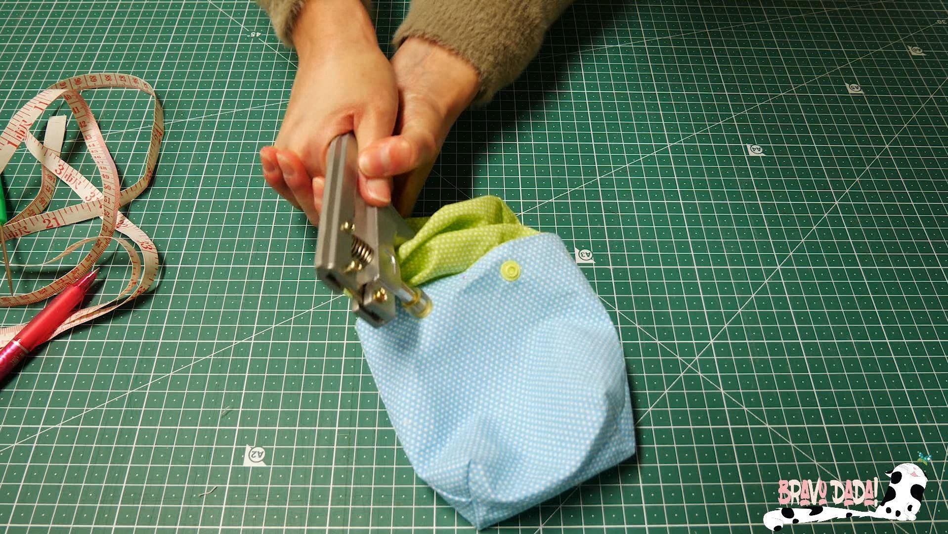 DIY How to Make a Quilted Sewing Machine Mat With Pockets and Thread