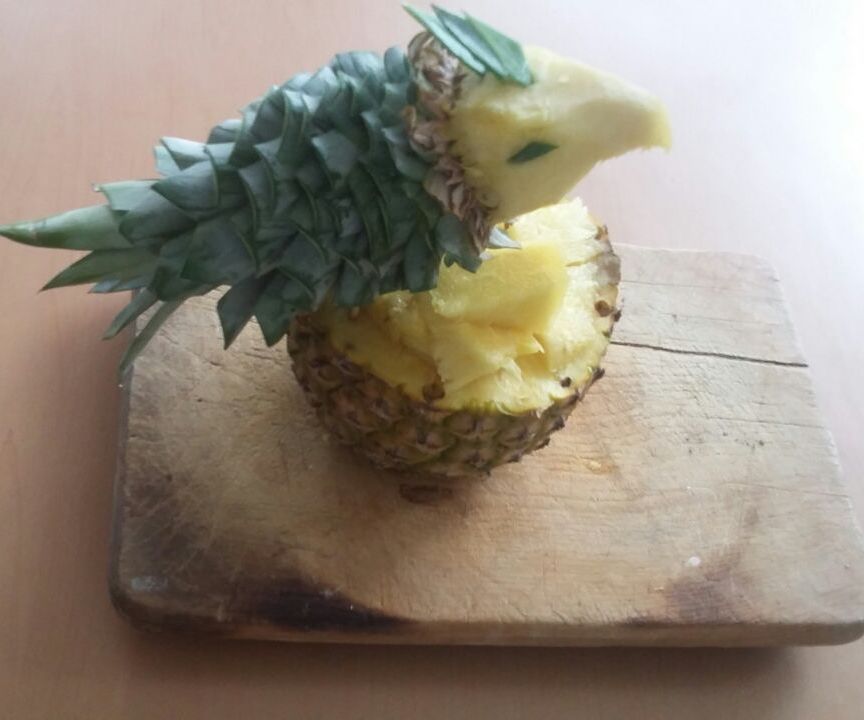Pineapple Parrot