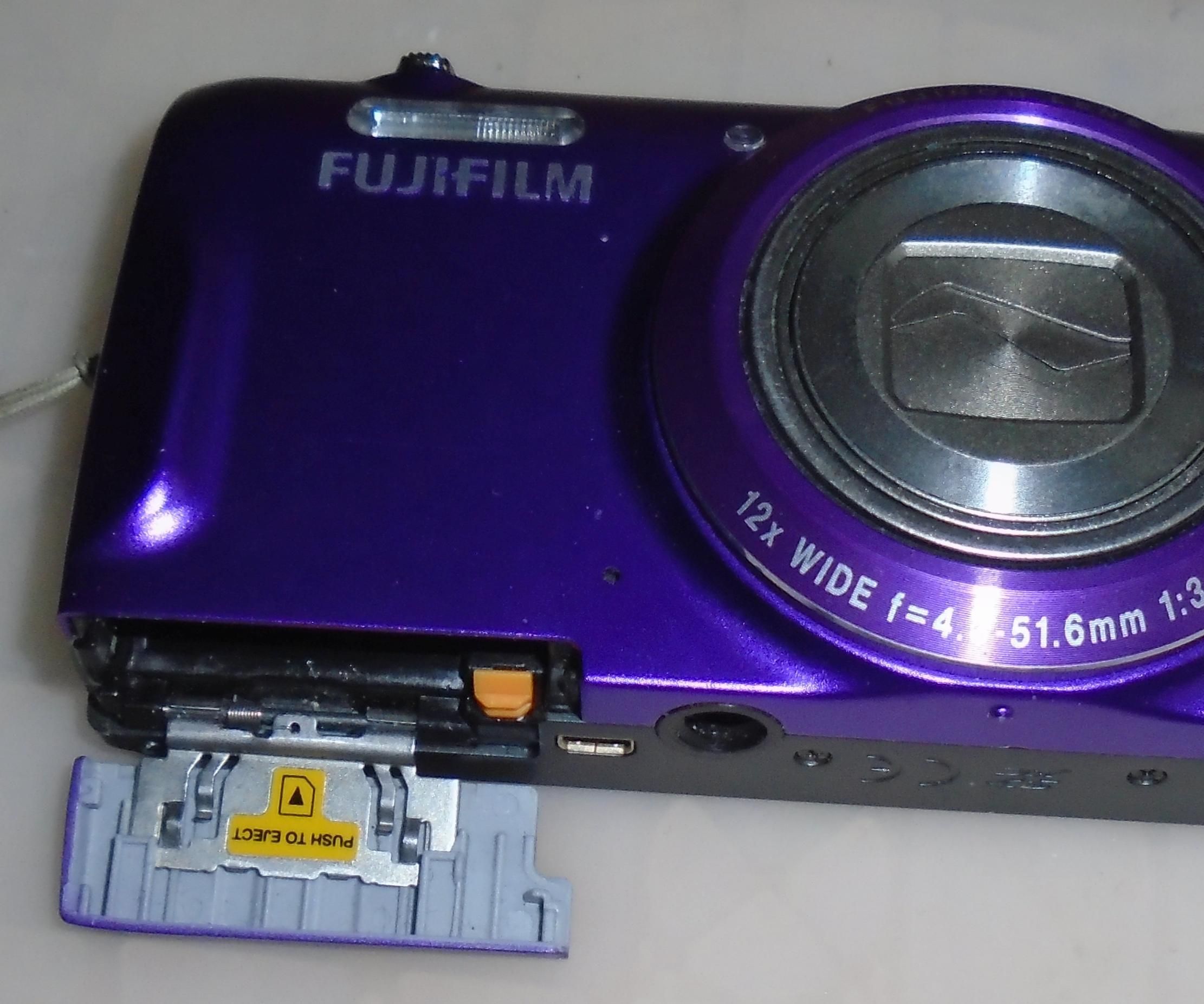 Make Your Camera Work With an External Battery