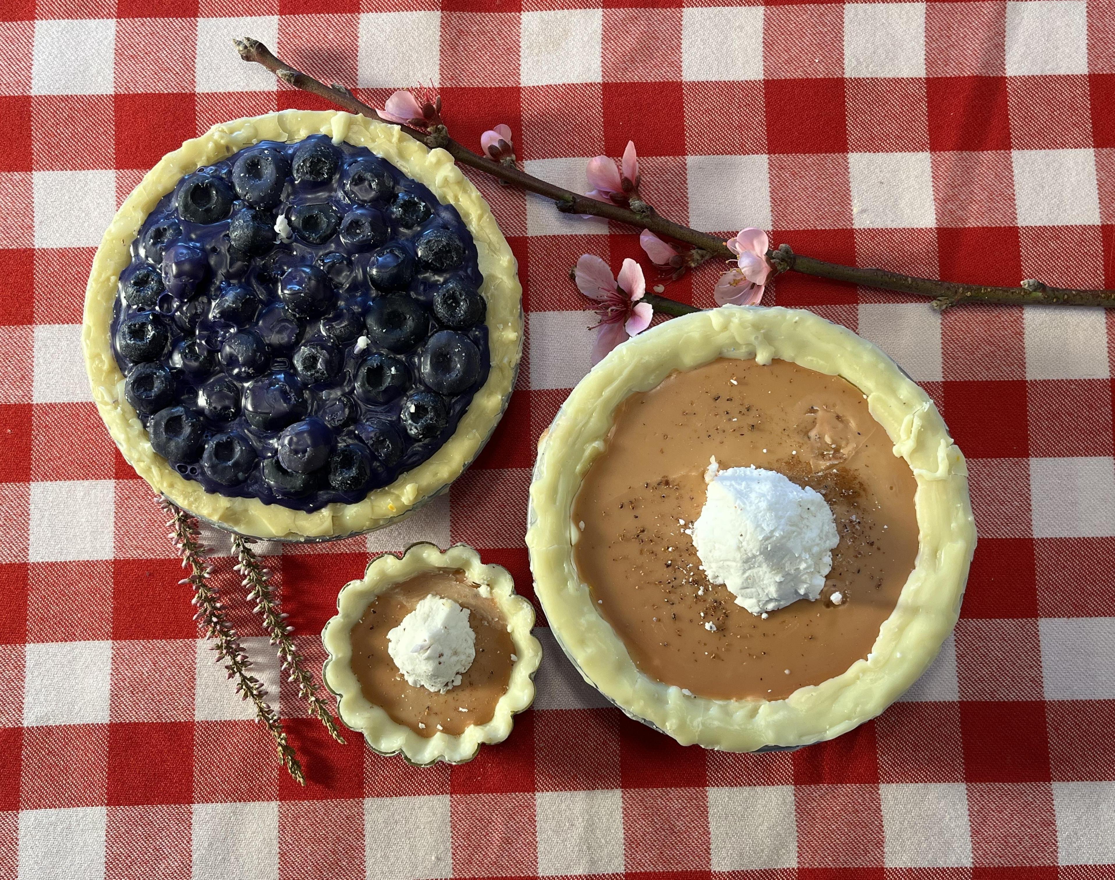Make Your Own Delicious Smelling Pie Candles!