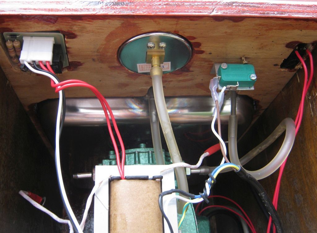 Build a Chamber Type Vacuum Sealer. 6 Steps