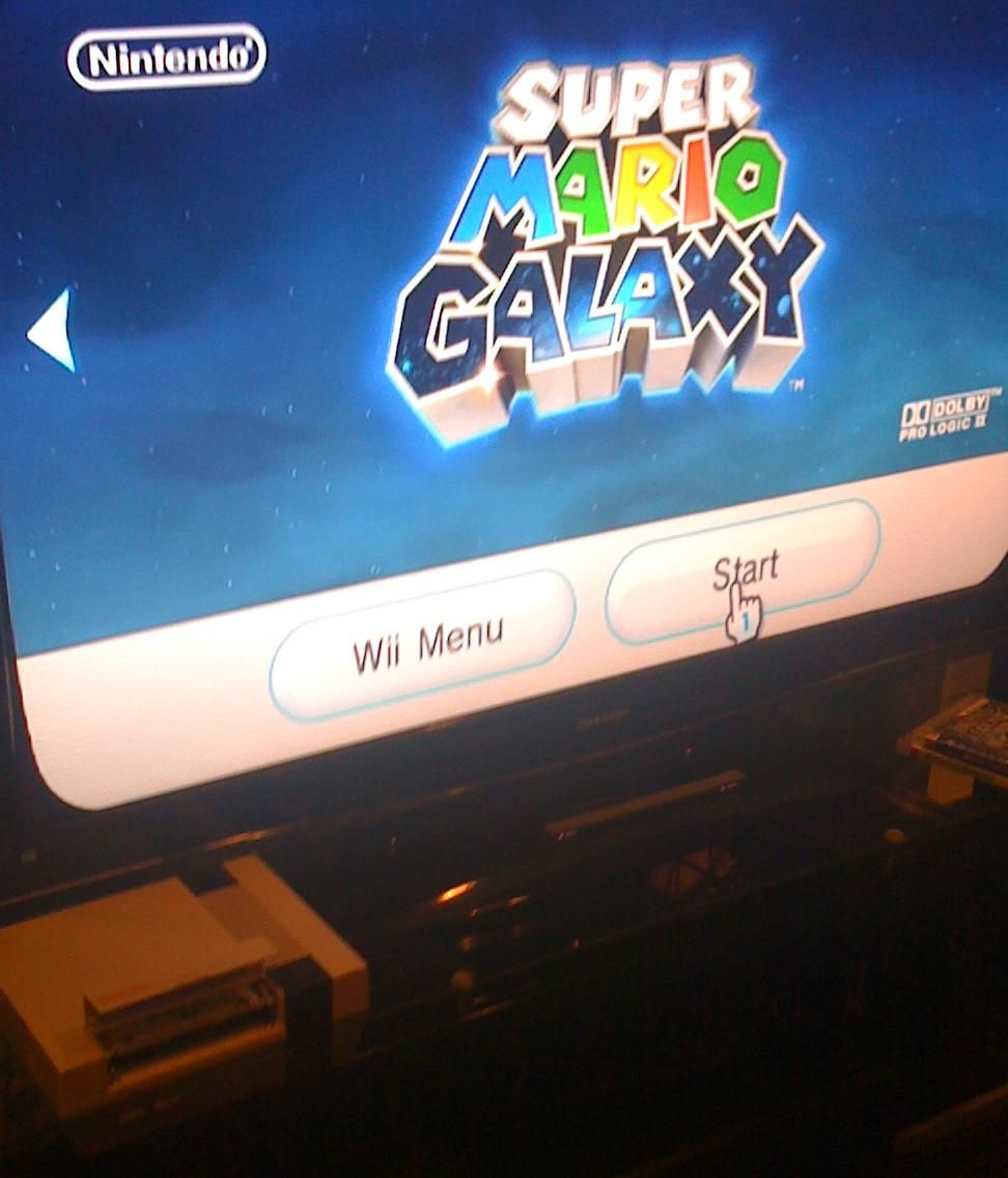 NintenWii (or Wiitendo): Wii Re-done for NES Case