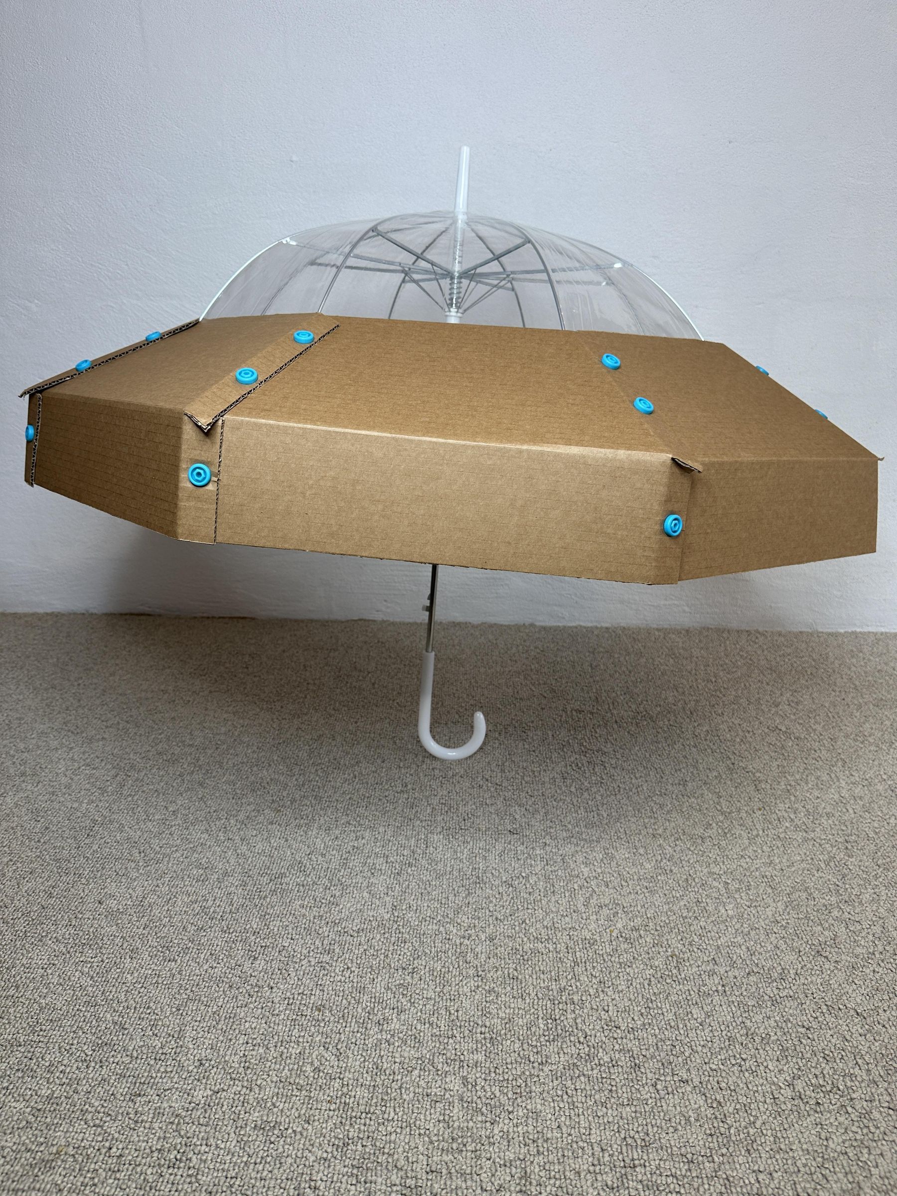 Cardboard UFO Costume : 4 Steps (with Pictures) - Instructables
