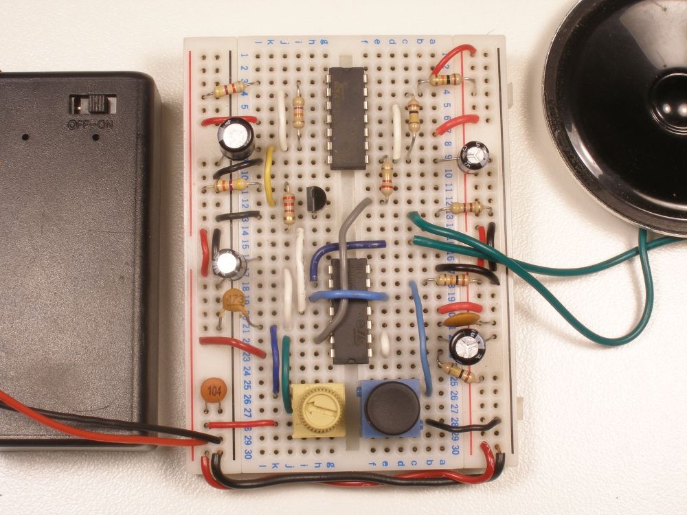 Spooky Sounds With 555 Timer