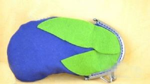 Eggplant Shaped Coin Purse Tutorial