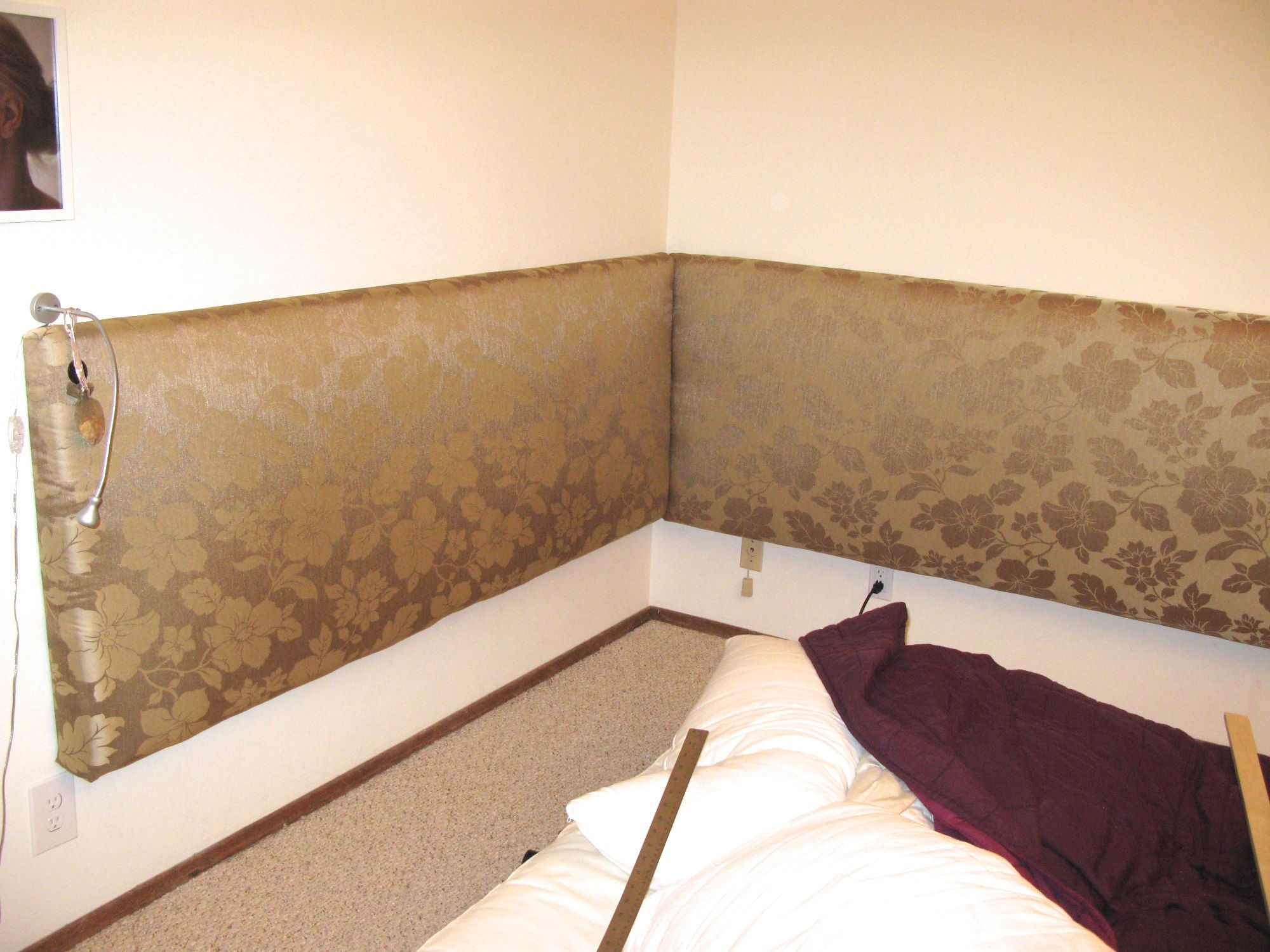 Hanging Headboard Neatly Very Close to the Wall : 6 Steps - Instructables