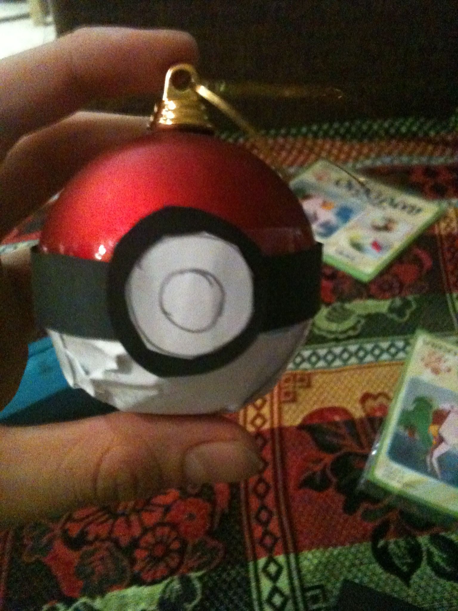 Turn a Christmas Ball Into a Pokéball