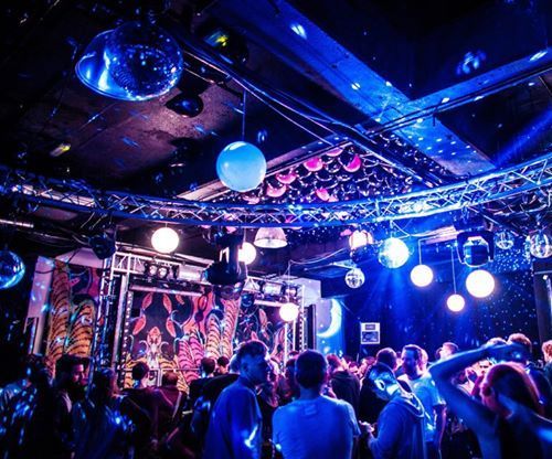 6 Tips to Find the Right Staging Hire in London