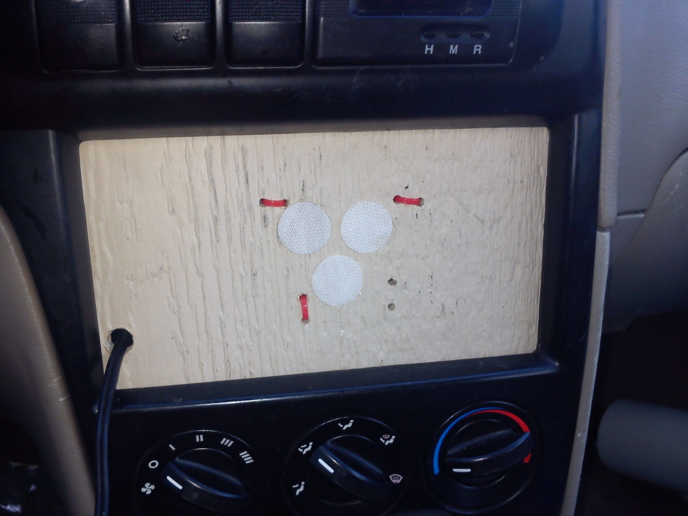 No Cd Player? Want Music in Your Car? No Problem! 4 Steps (with