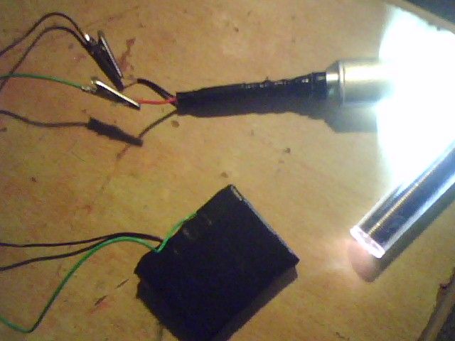 Recycle Old Mobile Phone Batteries Into a Small Powerpack.