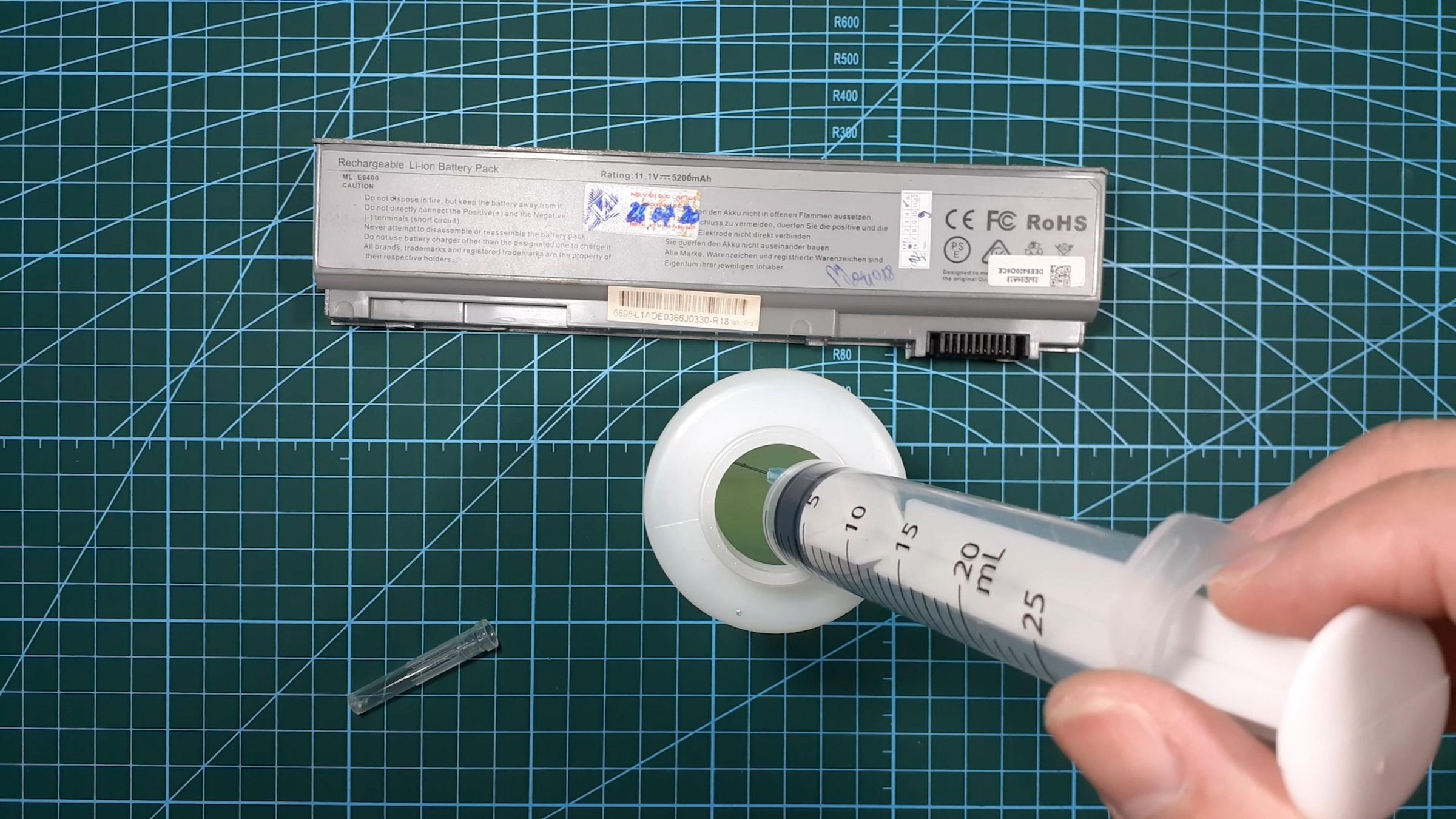 How to Open Laptop Battery and Get 18650 Without Any TOOLS Instructables