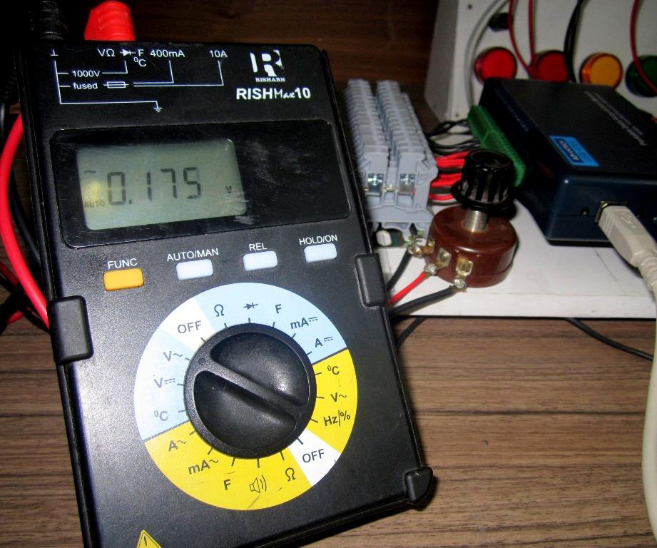 HOME I/O- Controlling Light using POT