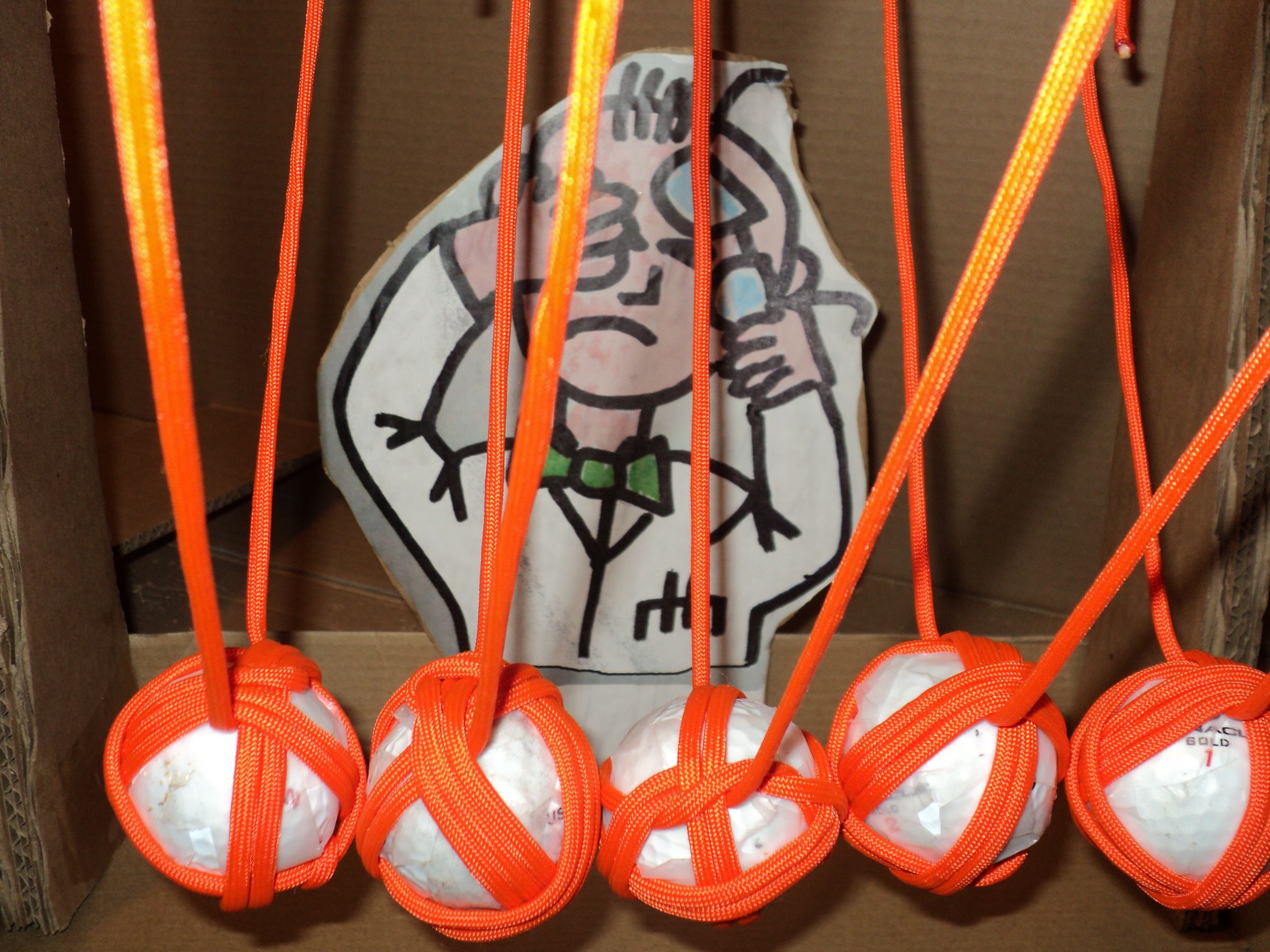 Paracord Newton's Cradle (Kiteman's Balls)