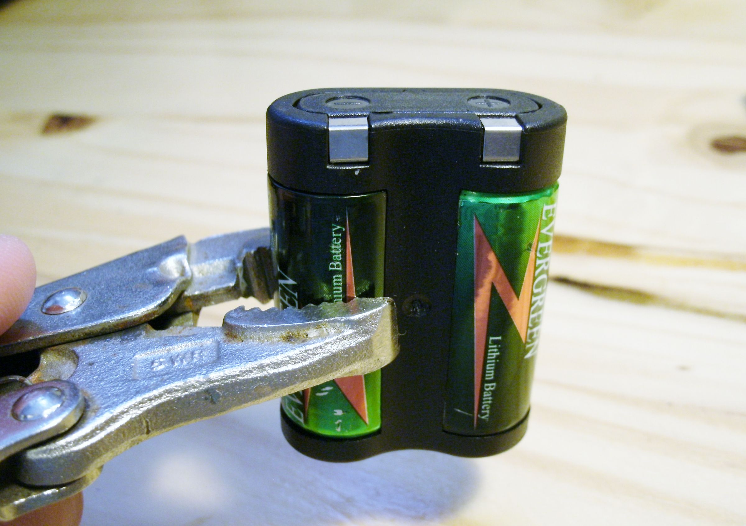 Rechargeify Your 2CR5 Battery 5 Steps (with Pictures) Instructables