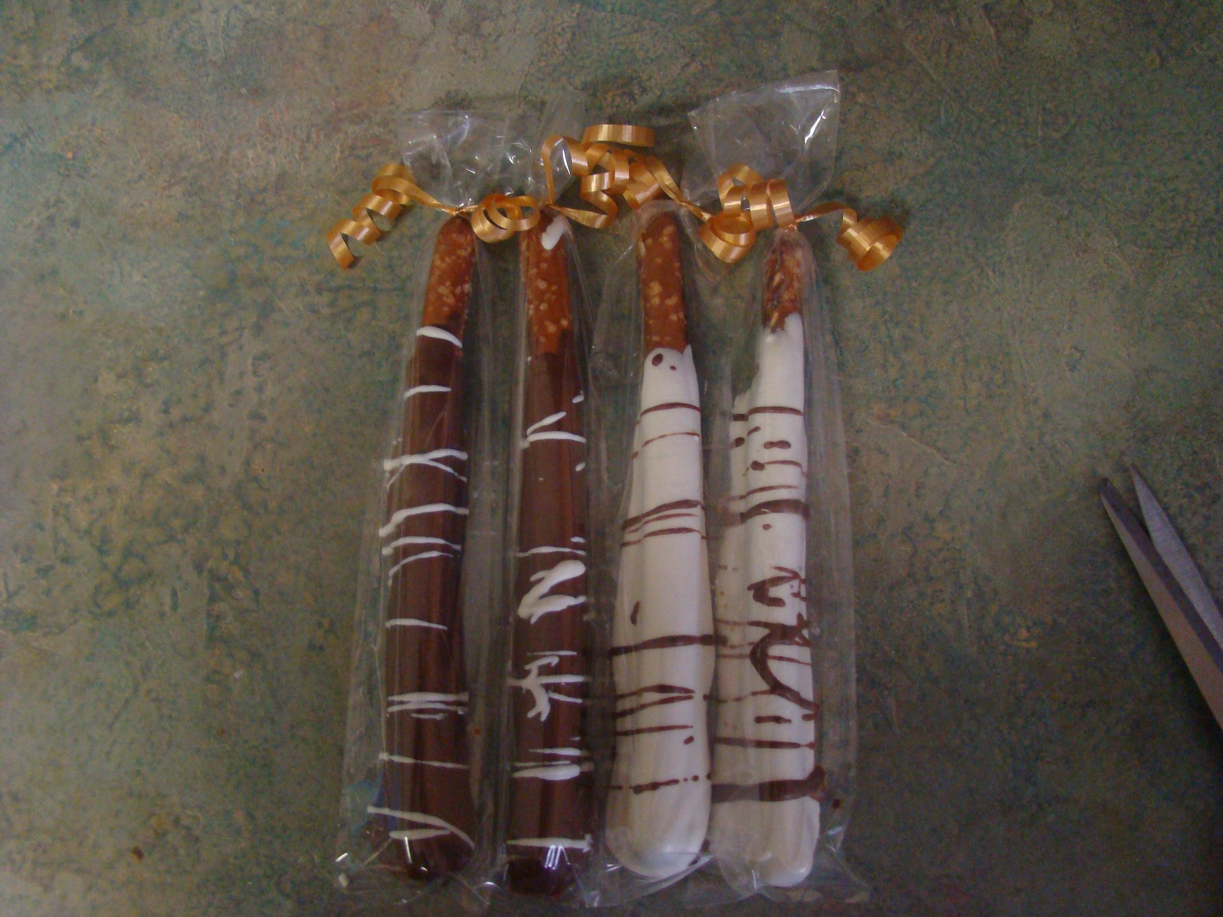 Chocolate Covered Pretzel Rods