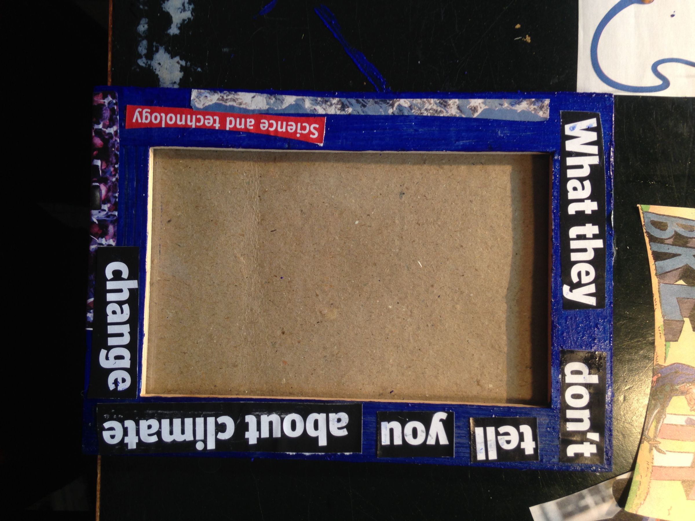 Adding Personal Touch to a Frame Using Magazines 6 Steps (with