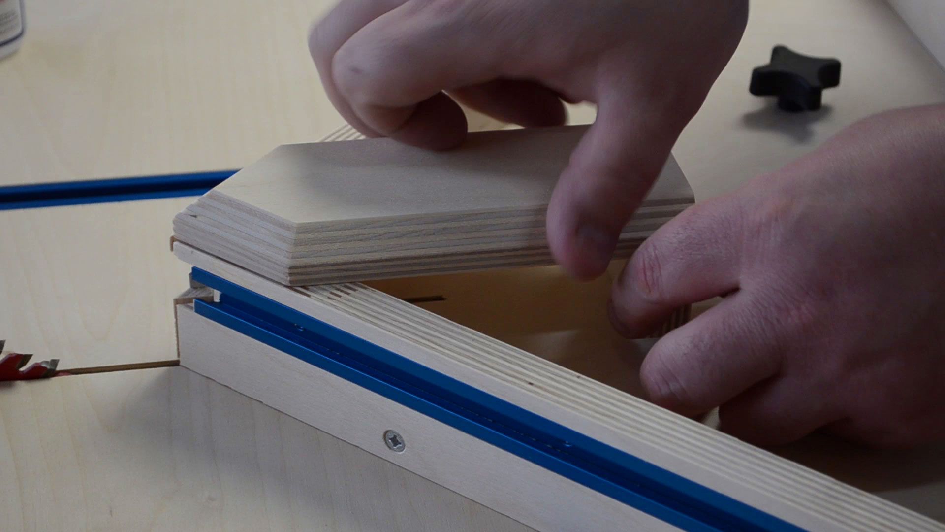 Table Saw Cross Cut/Miter Sled Combo 10 Steps (with Pictures) Instructables