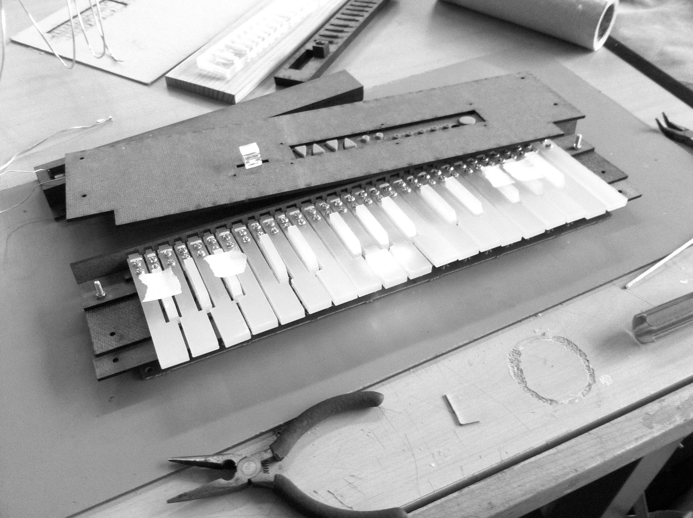 KEYTAR : 12 Steps (with Pictures) - Instructables
