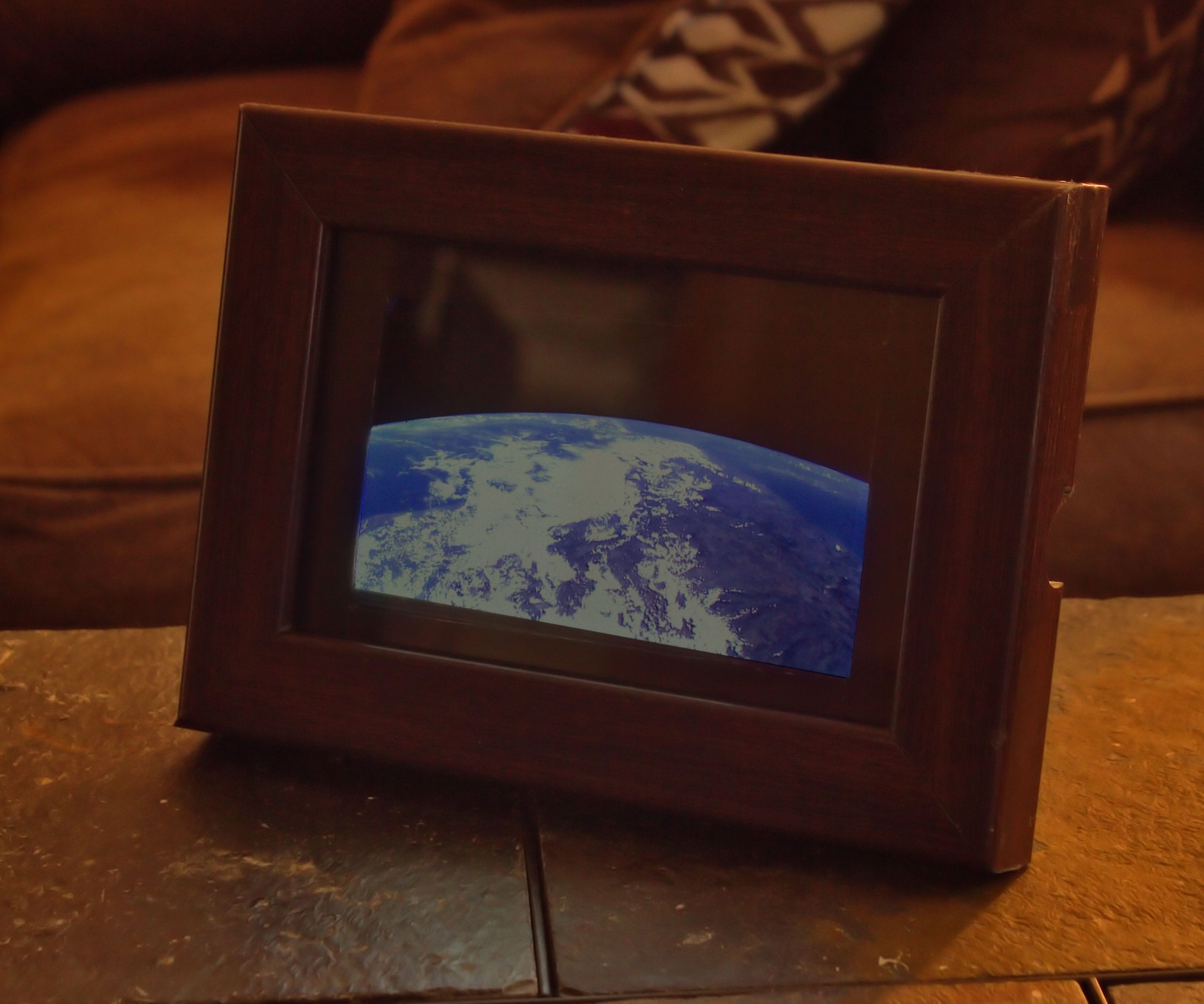 Old Phone to Live Motion! View From Space!