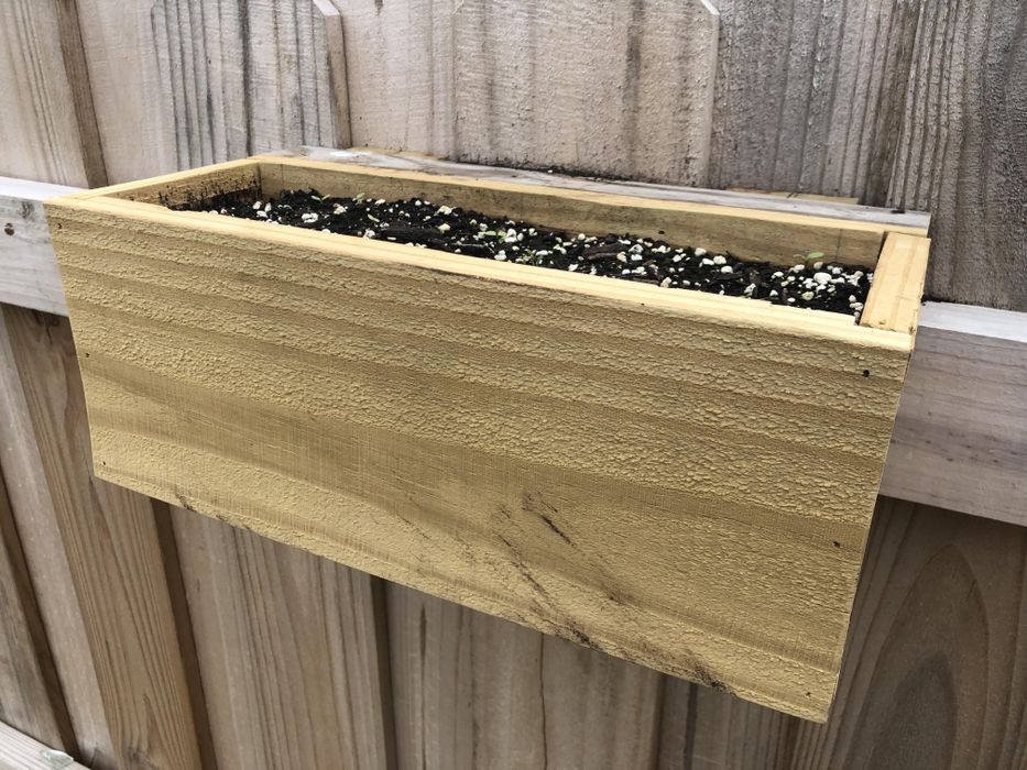 Fence Hanging Flower Boxes : 10 Steps (with Pictures) - Instructables