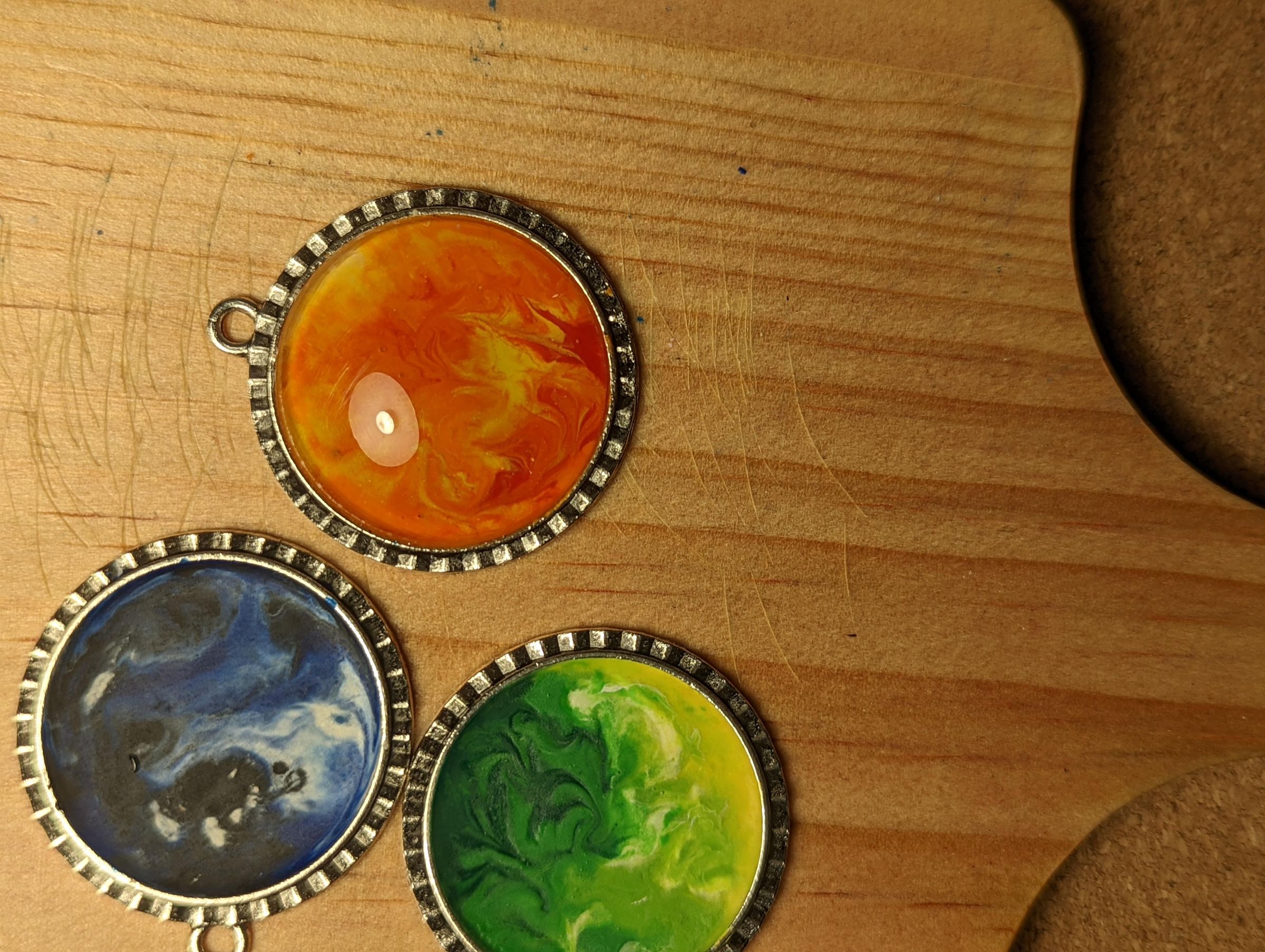 Swirled Melted Crayons Pendants 5 Steps (with Pictures) Instructables