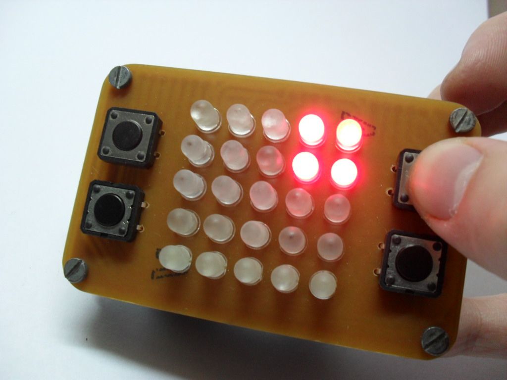 Portable Videogame With Led Screen