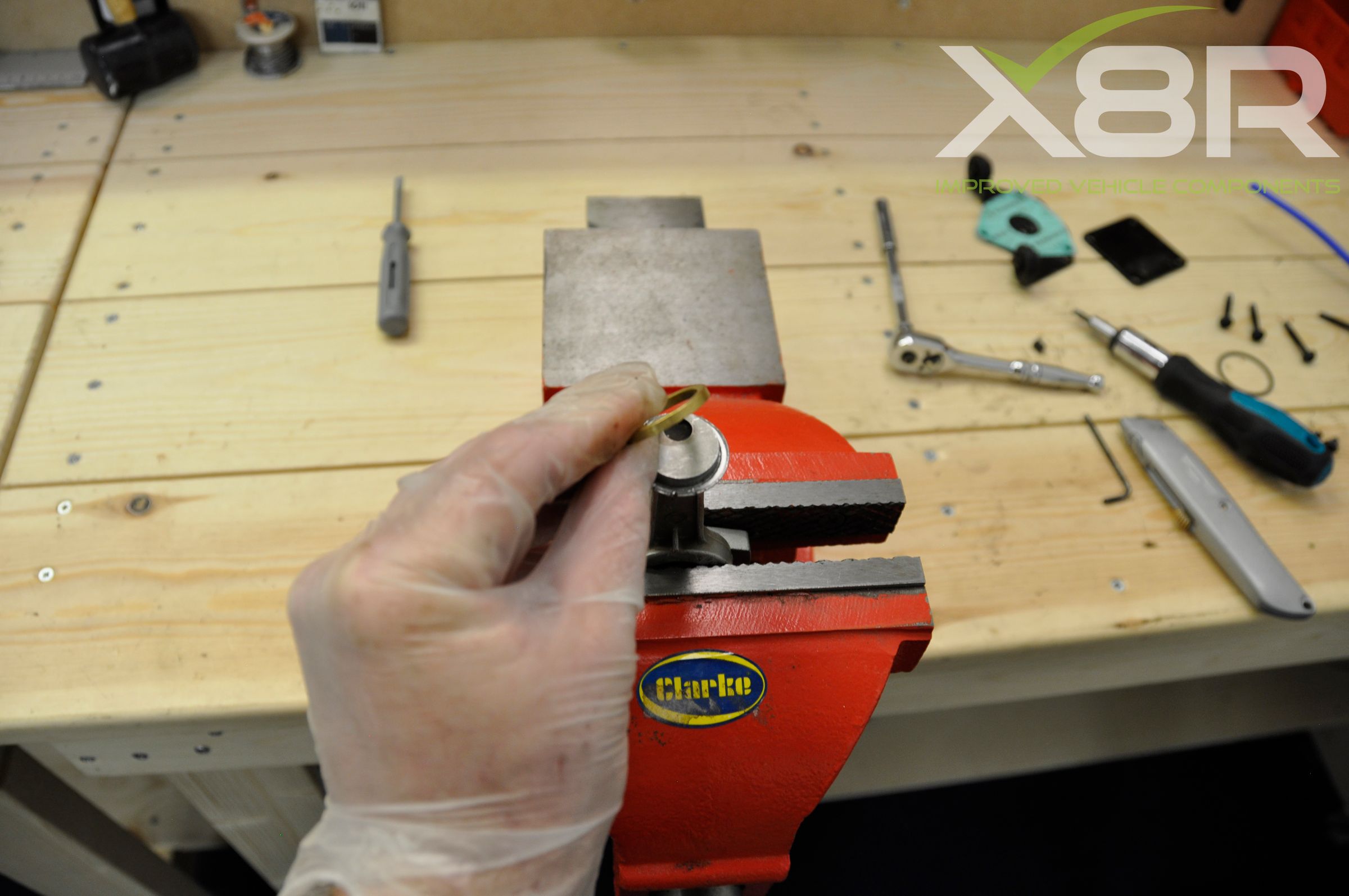 Range Rover P38 EAS Air Suspension Compressor Piston Seal and Filter Replacement Instructions