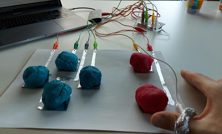 D4E1 - Eenvoudige NES Game Controller Met Makey Makey