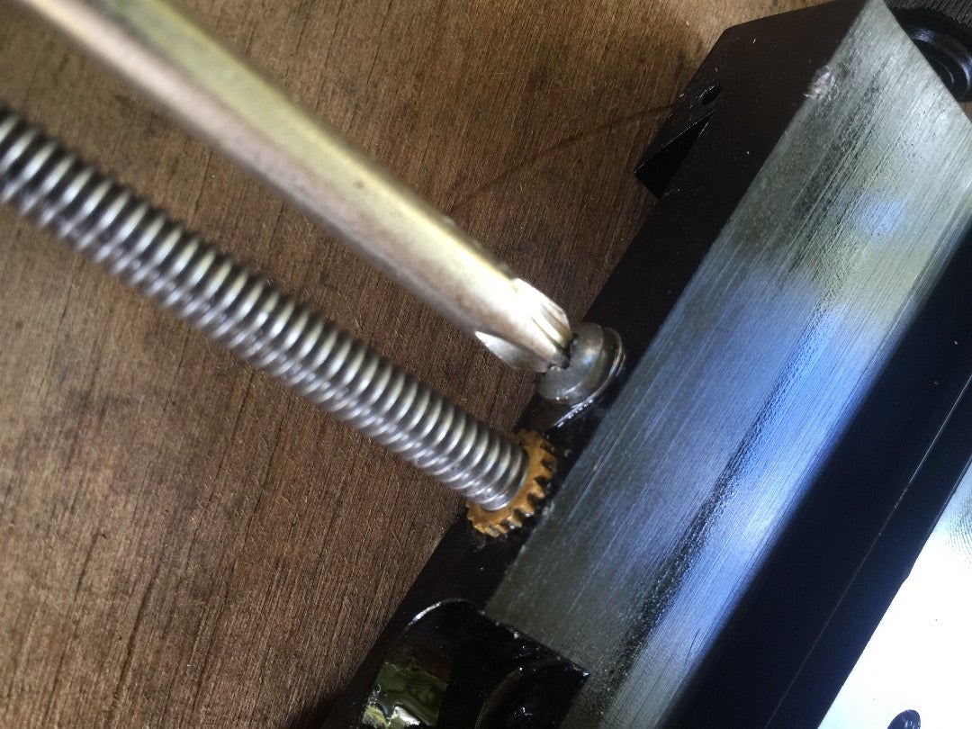 Remove Anti-lash Nut 