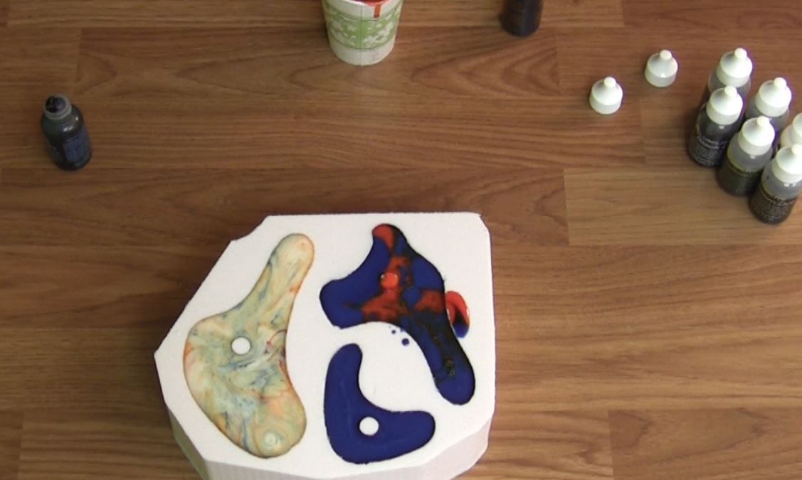 Using Dyes With Casting Resins