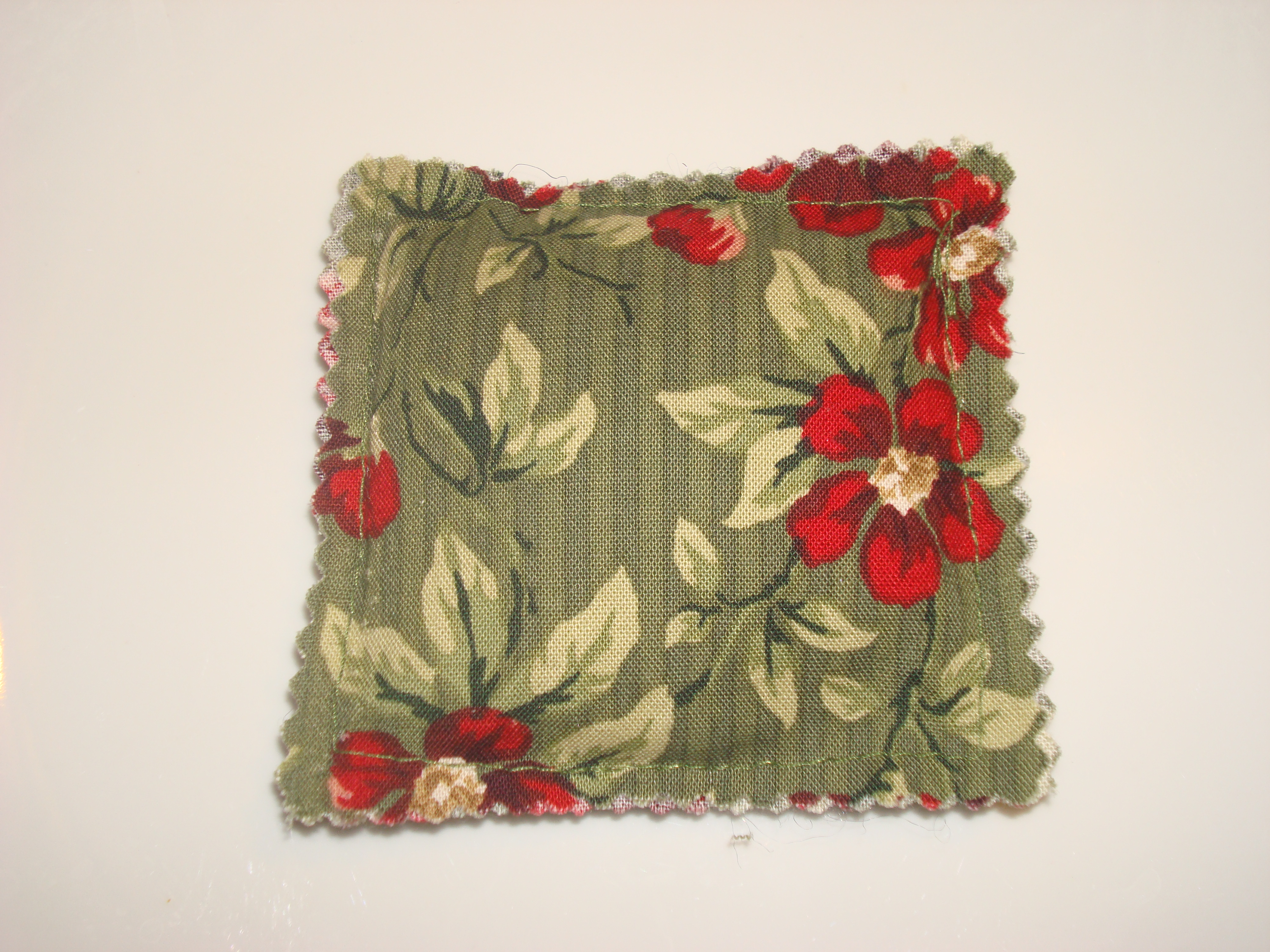 The Most Unique Sewing Kit With Needle and Pin Sharpener 15 Steps