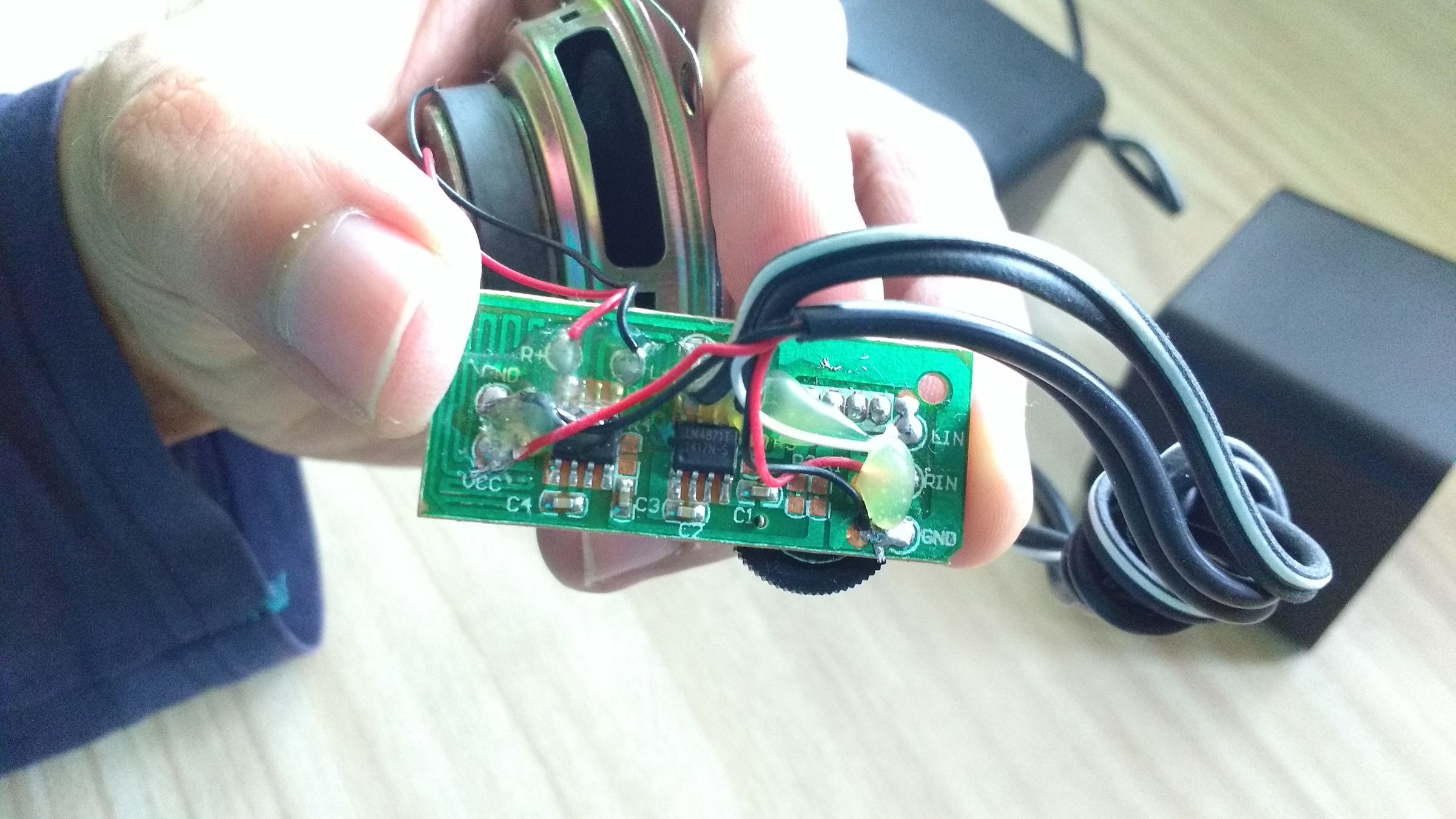 Convert Speakers to Bluetoothspeakers 6 Steps (with Pictures