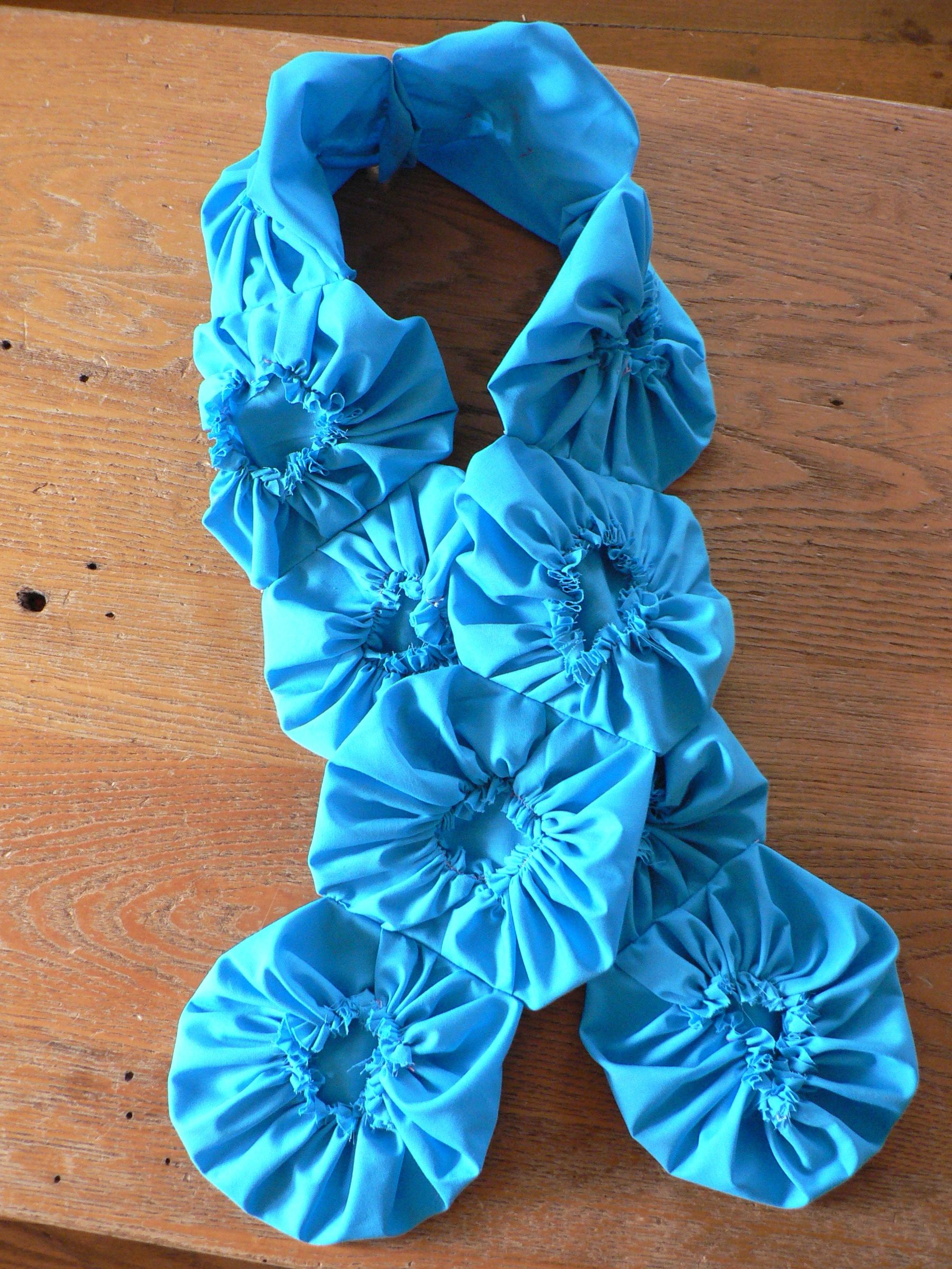 Funky Yo-Yo Scarf