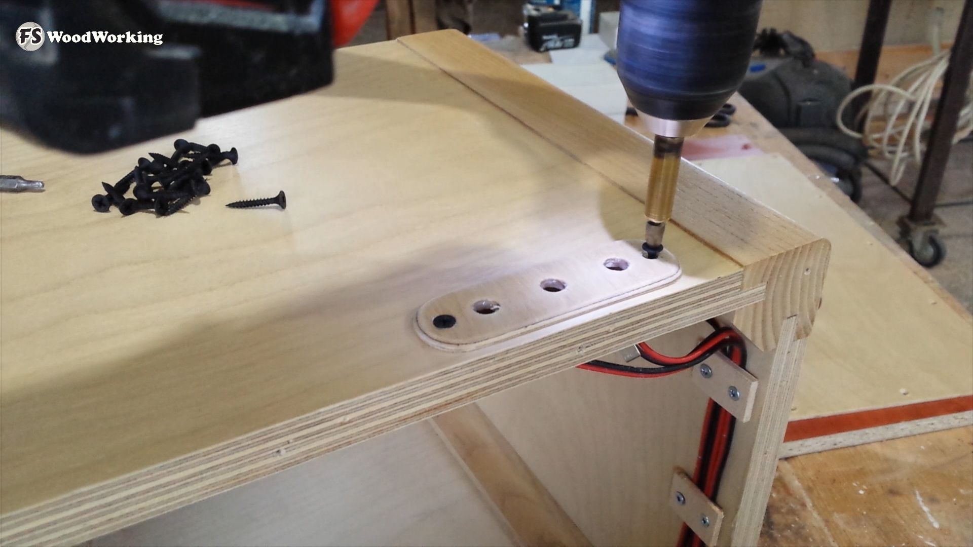 Cajon Hybrid (Αcoustic Electronic Cajon) 12 Steps (with Pictures) Instructables