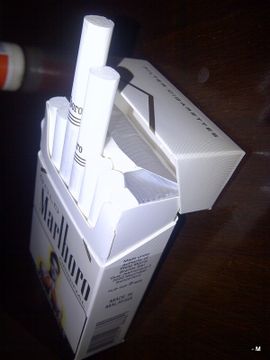 personalised cigarettes Custom Cigarette Boxes