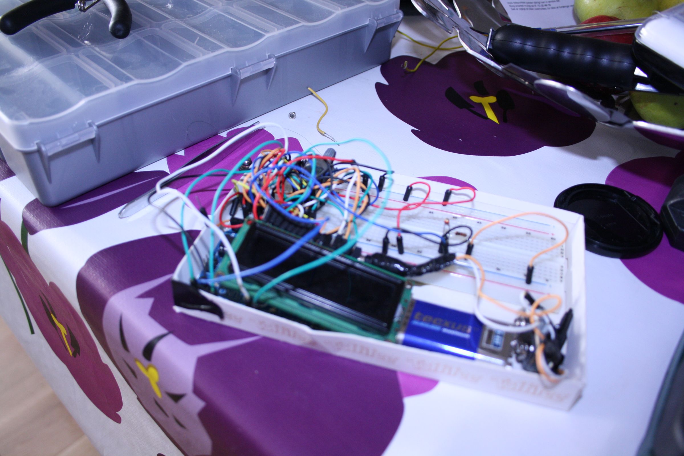 Arduino Thermometer, LCD Display, Thermistor