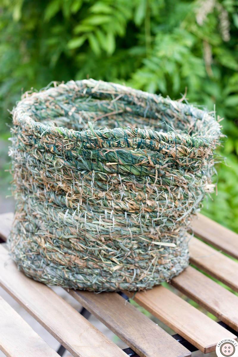 Finishing, Drying and Using Your Grass Basket