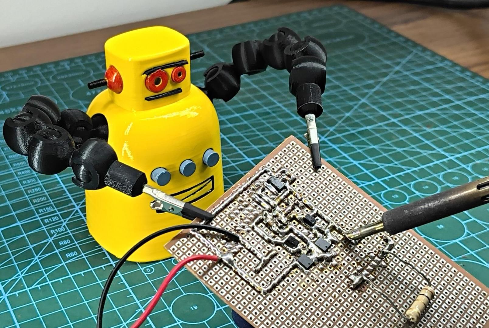 Instructables Robot Helping Hand for Soldering