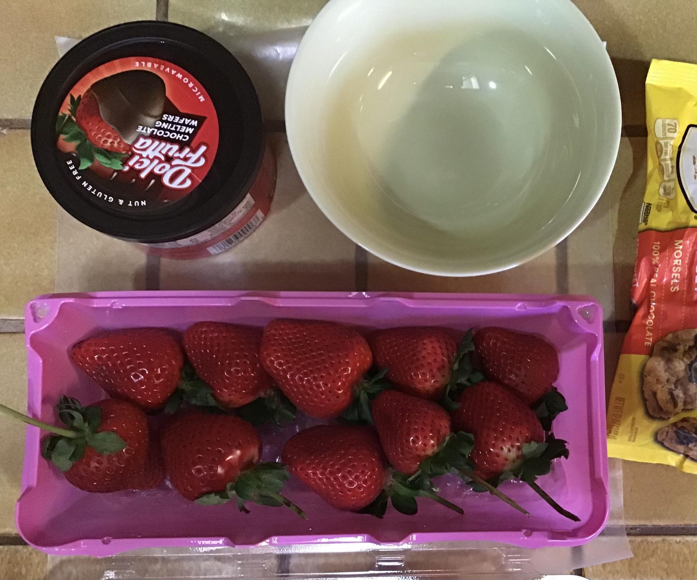 Valentine’s Day Chocolate Strawberries