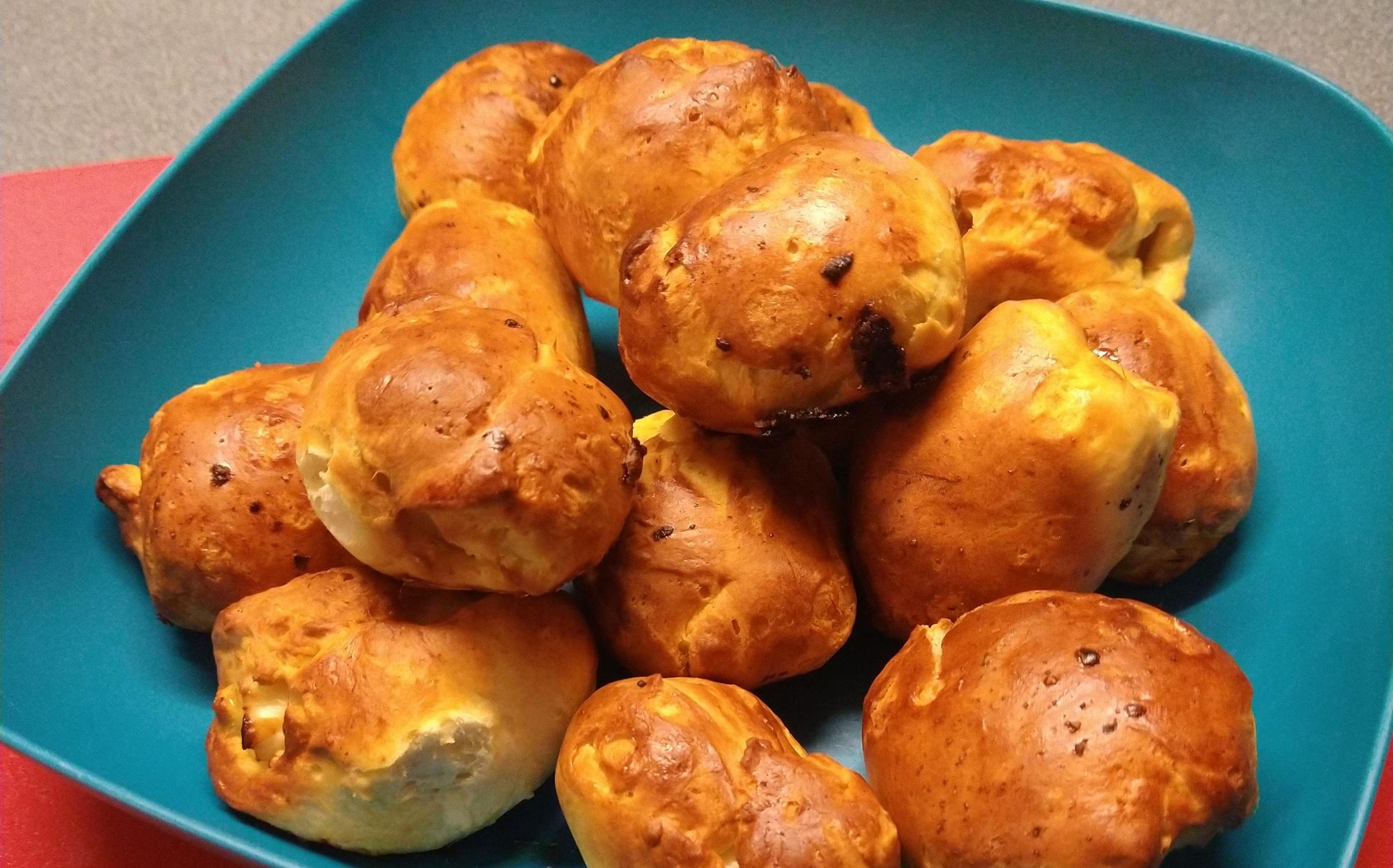 Cheesy Biscuit Bites 