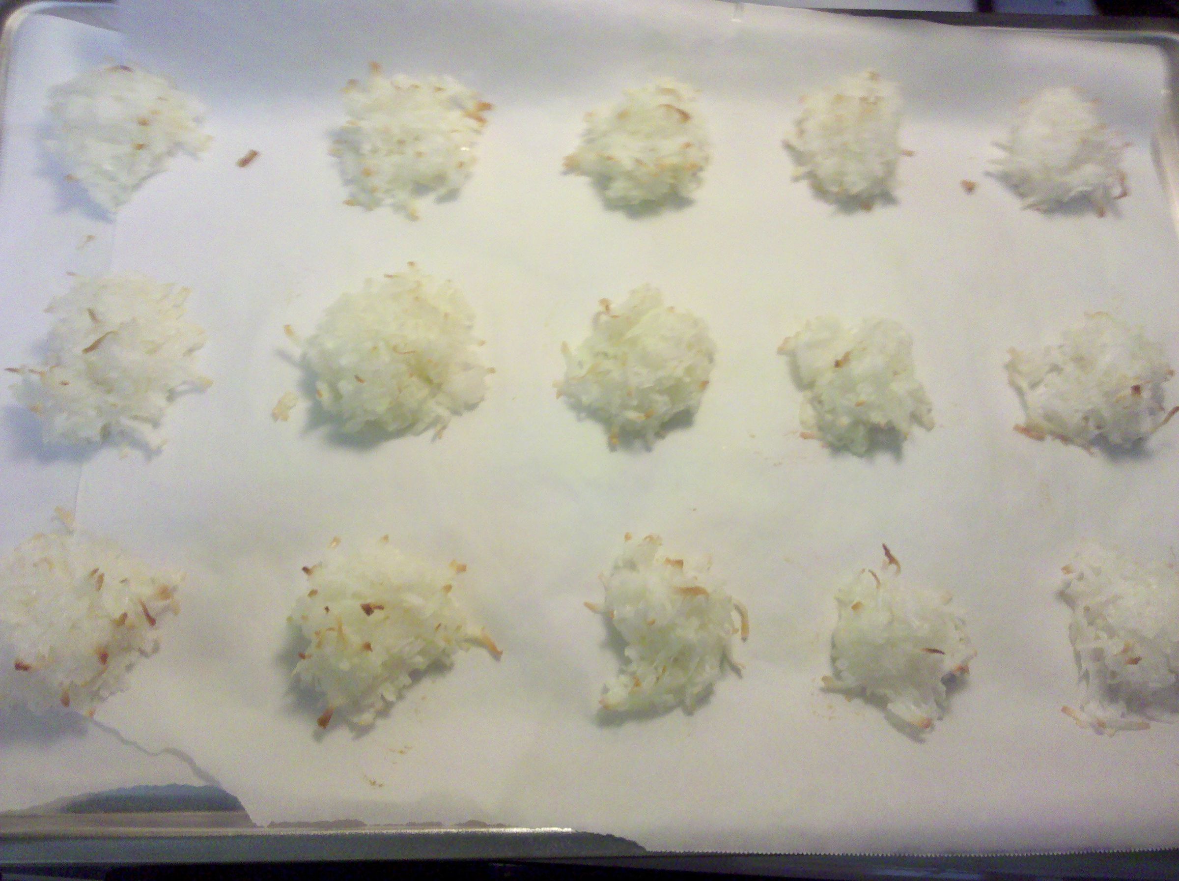 Easy to Make Light and Fluffy Coconut Macaroons