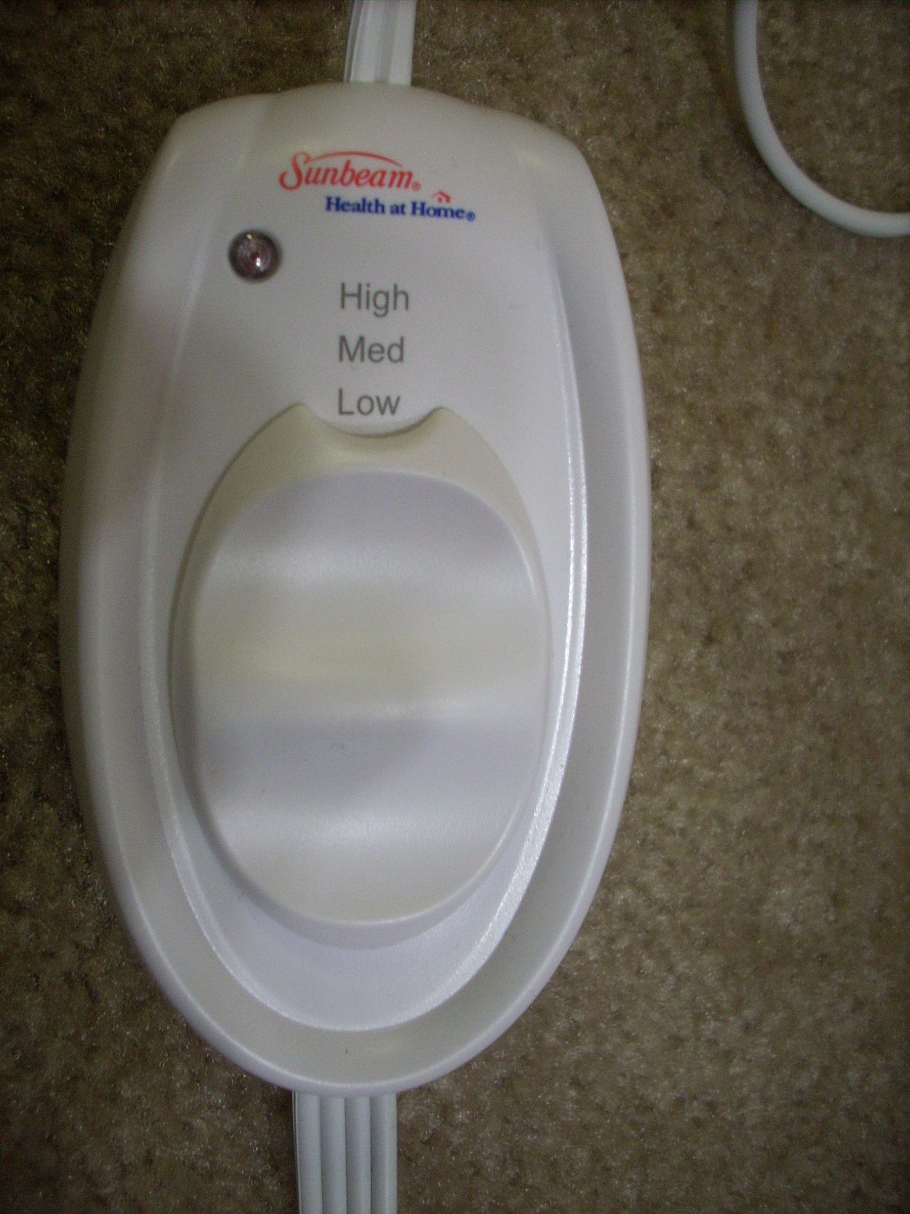 Disabling AutoOff on a Sunbeam Health at Home Heating Pad 4 Steps