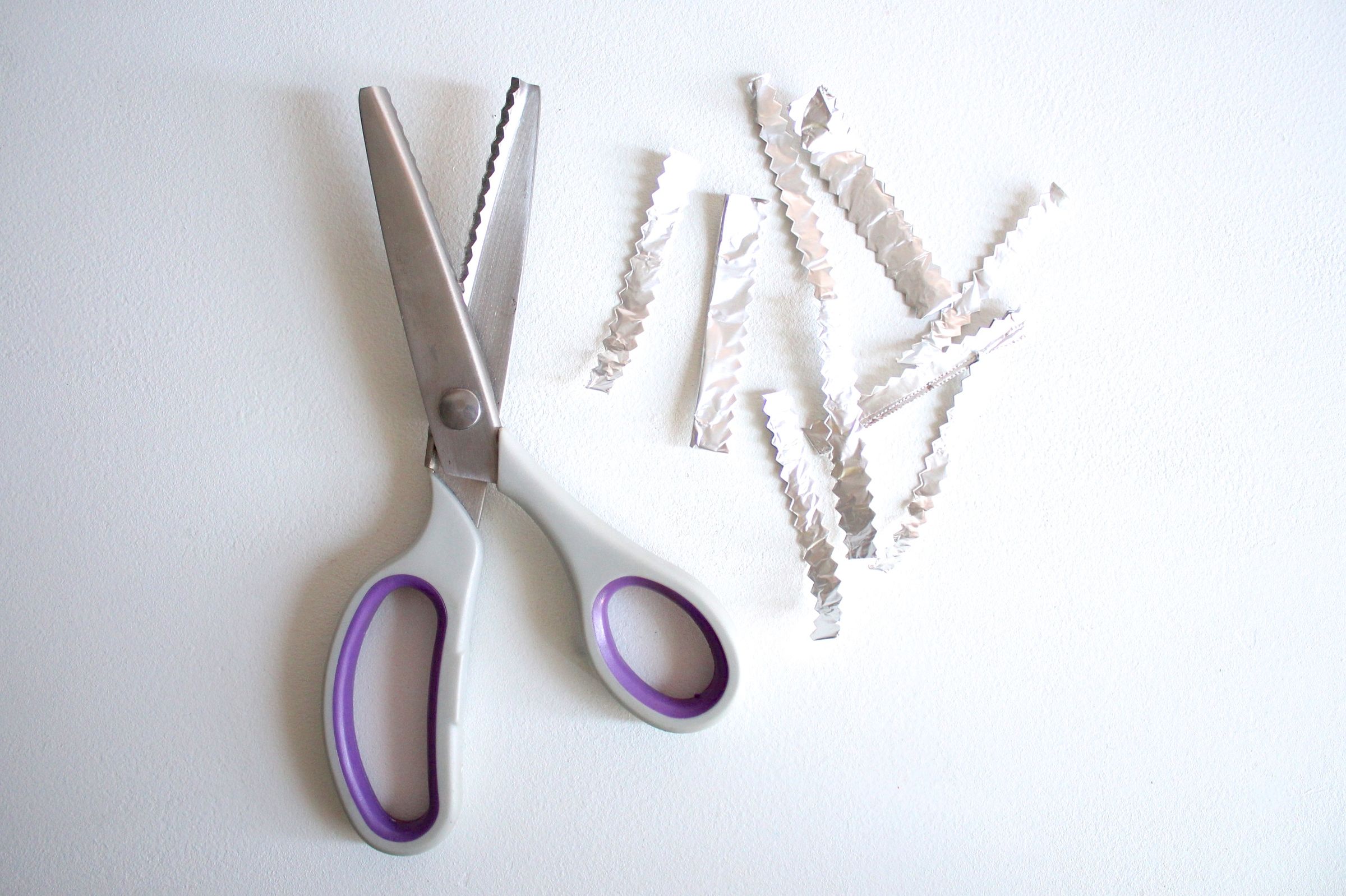 Sharpen Your Pinking Shears With Aluminum Foil 3 Steps (with Pictures